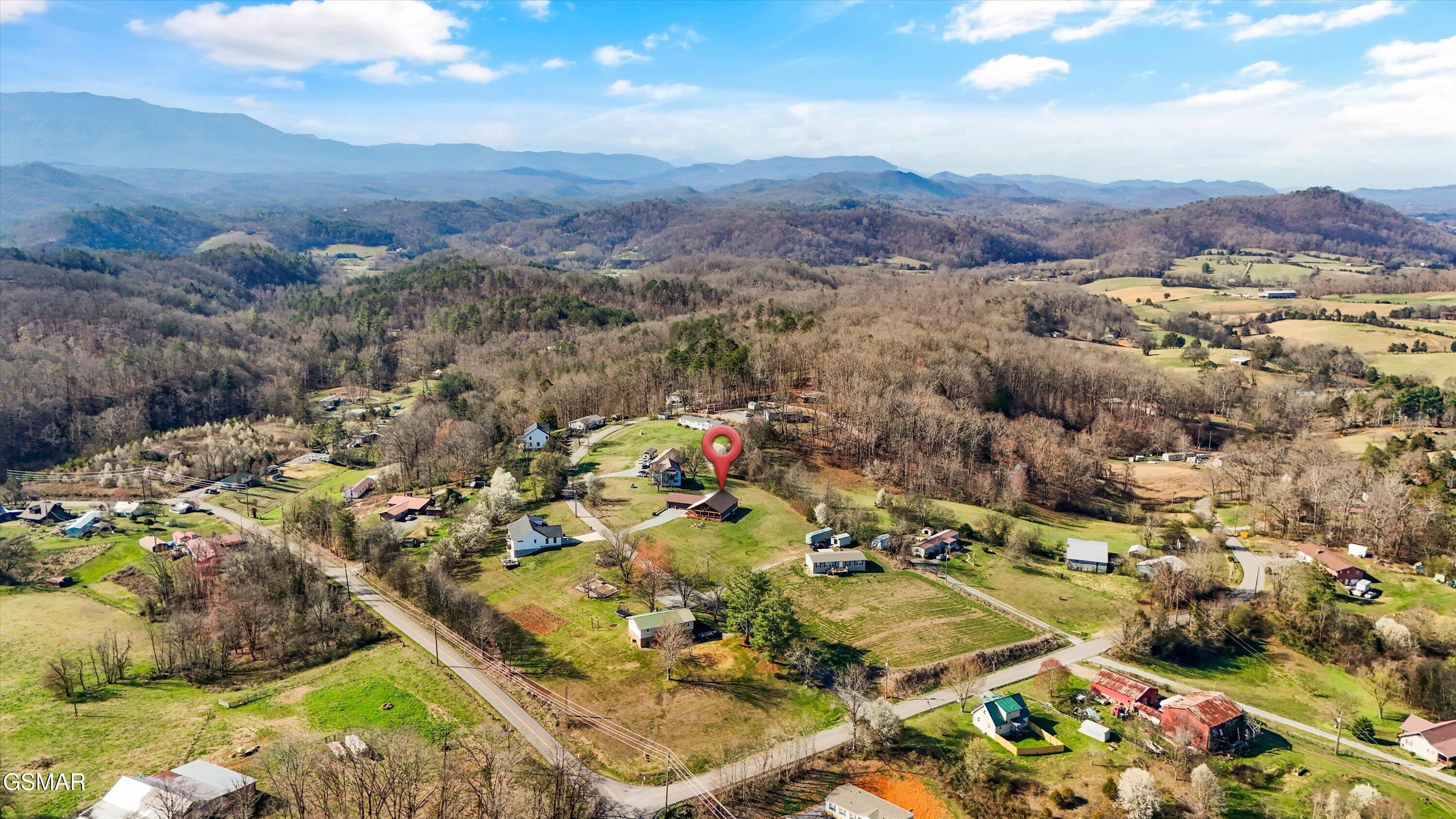 2784 Maplecrest Lane Sevierville TN 37876