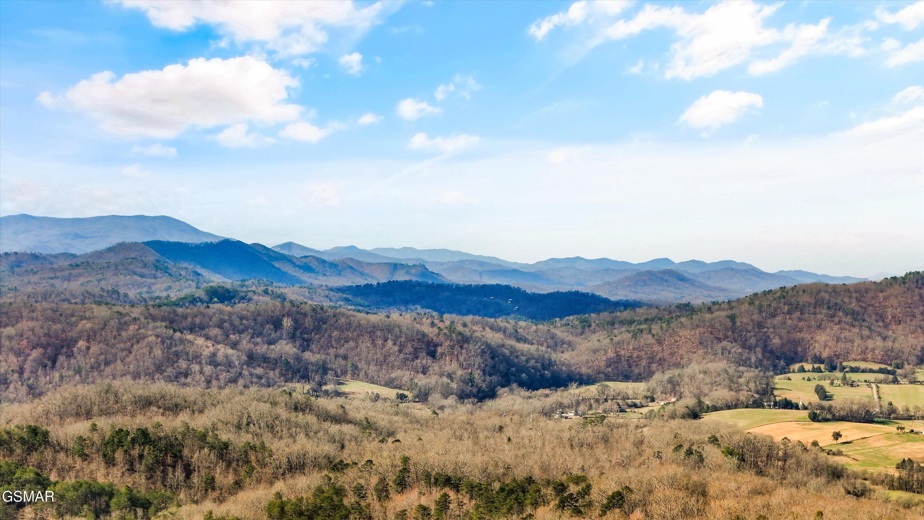 2784 Maplecrest Lane Sevierville TN 37876