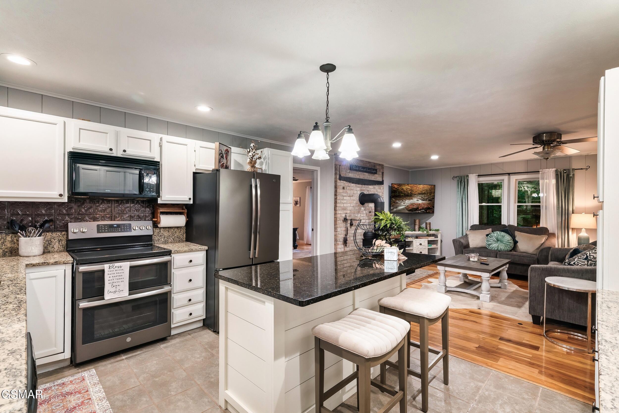 3480 Sugar Camp Circle Sevierville TN 37862