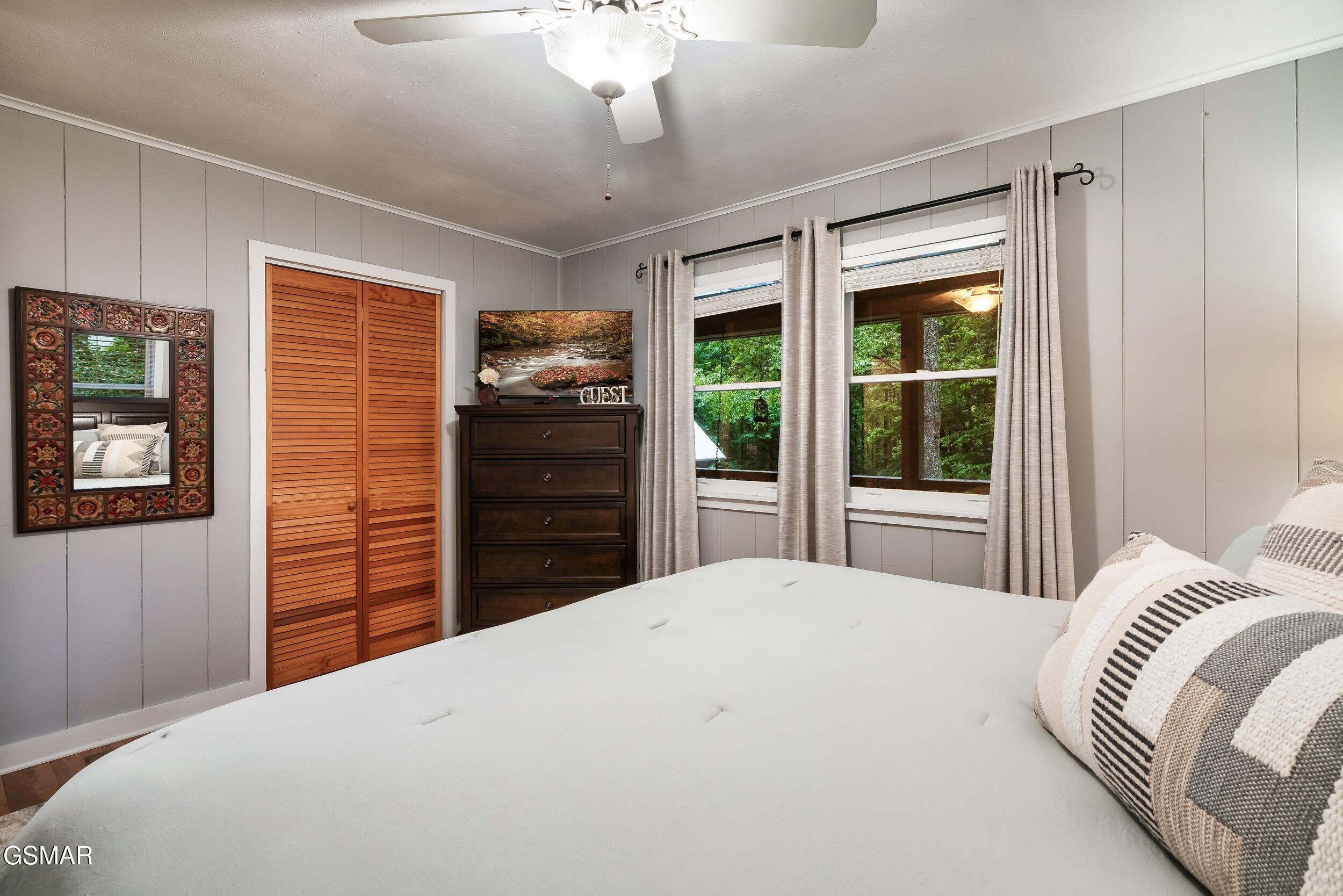 3480 Sugar Camp Circle Sevierville TN 37862