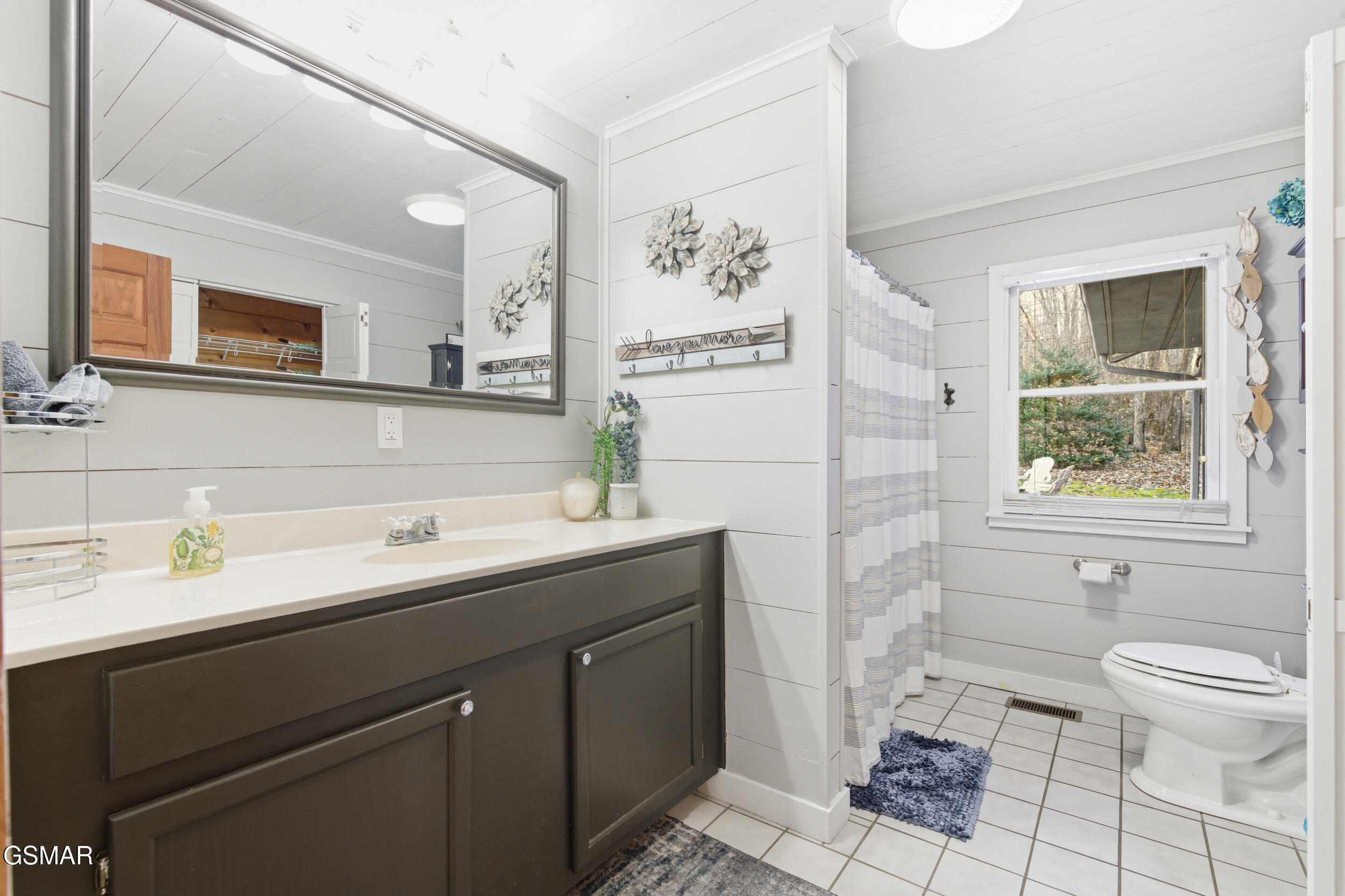 3480 Sugar Camp Circle Sevierville TN 37862