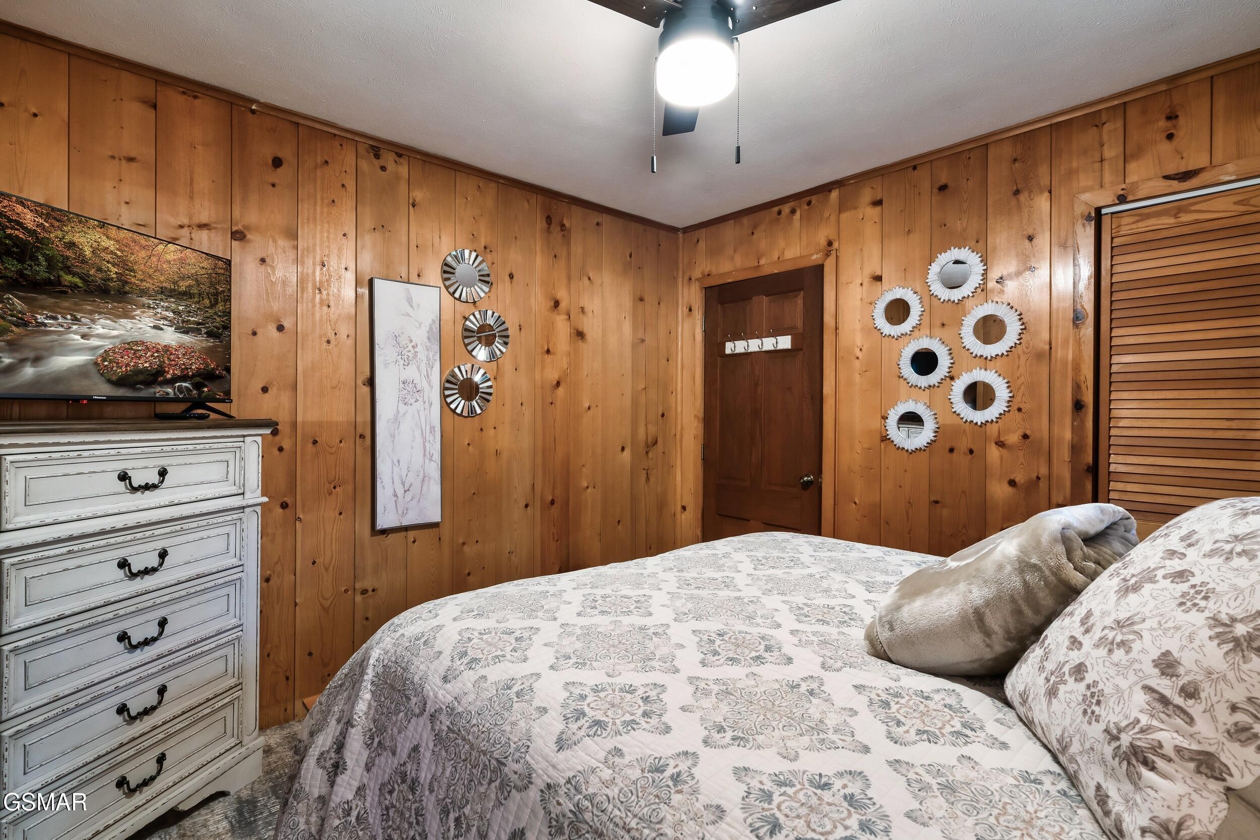 3480 Sugar Camp Circle Sevierville TN 37862