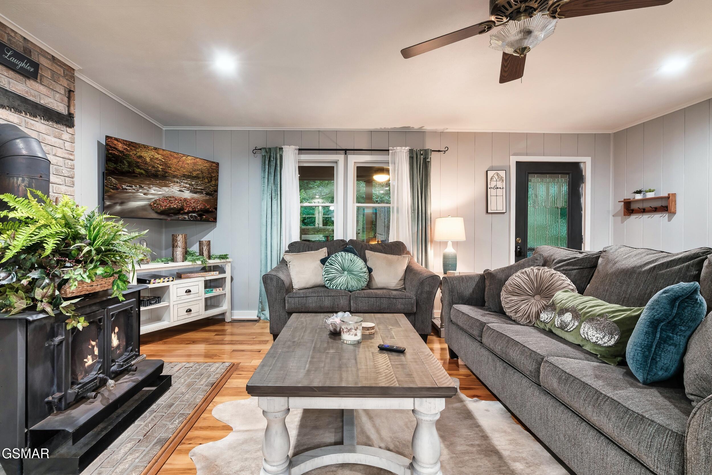 3480 Sugar Camp Circle Sevierville TN 37862