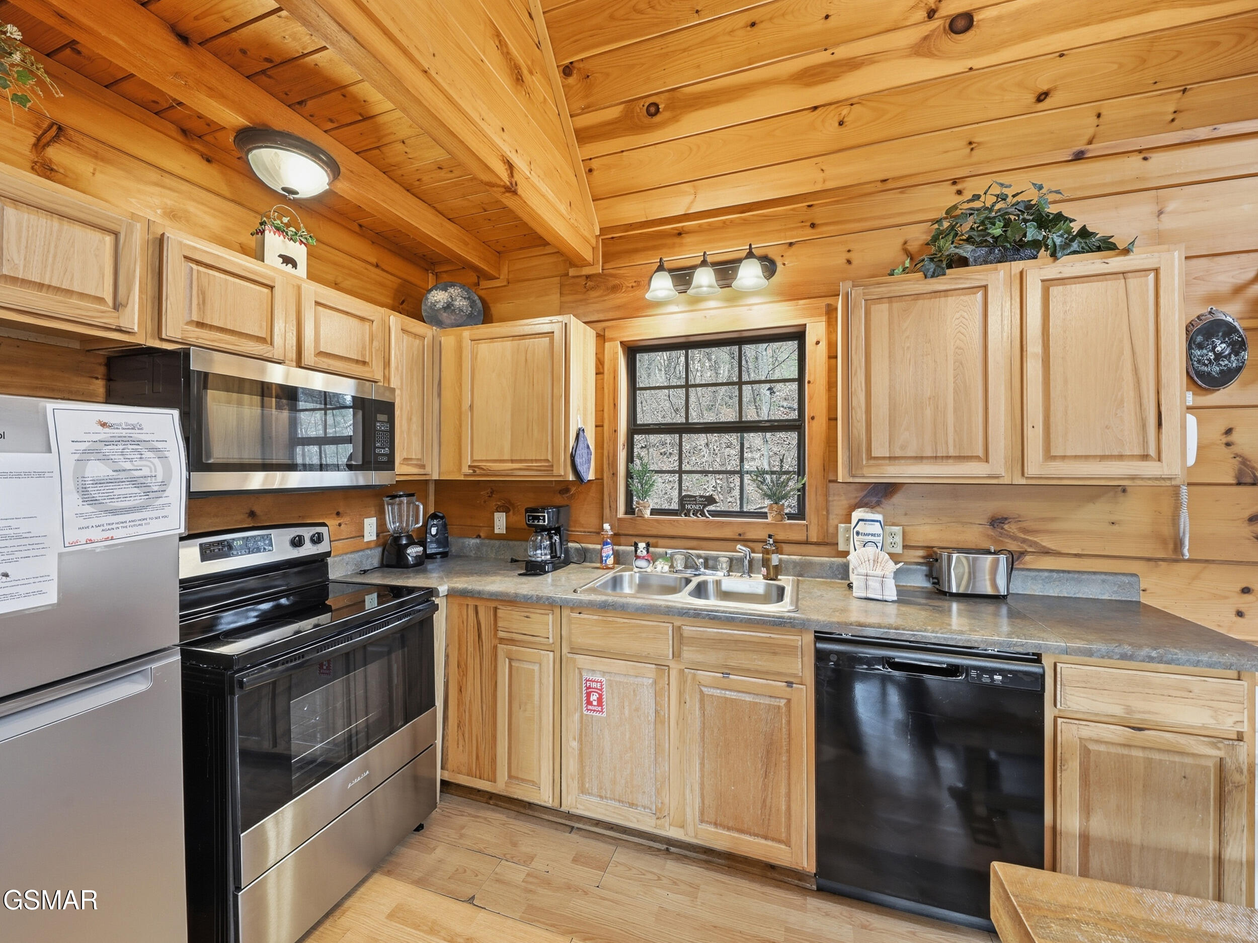 3453 Old Birds Creek Road Sevierville TN 37876