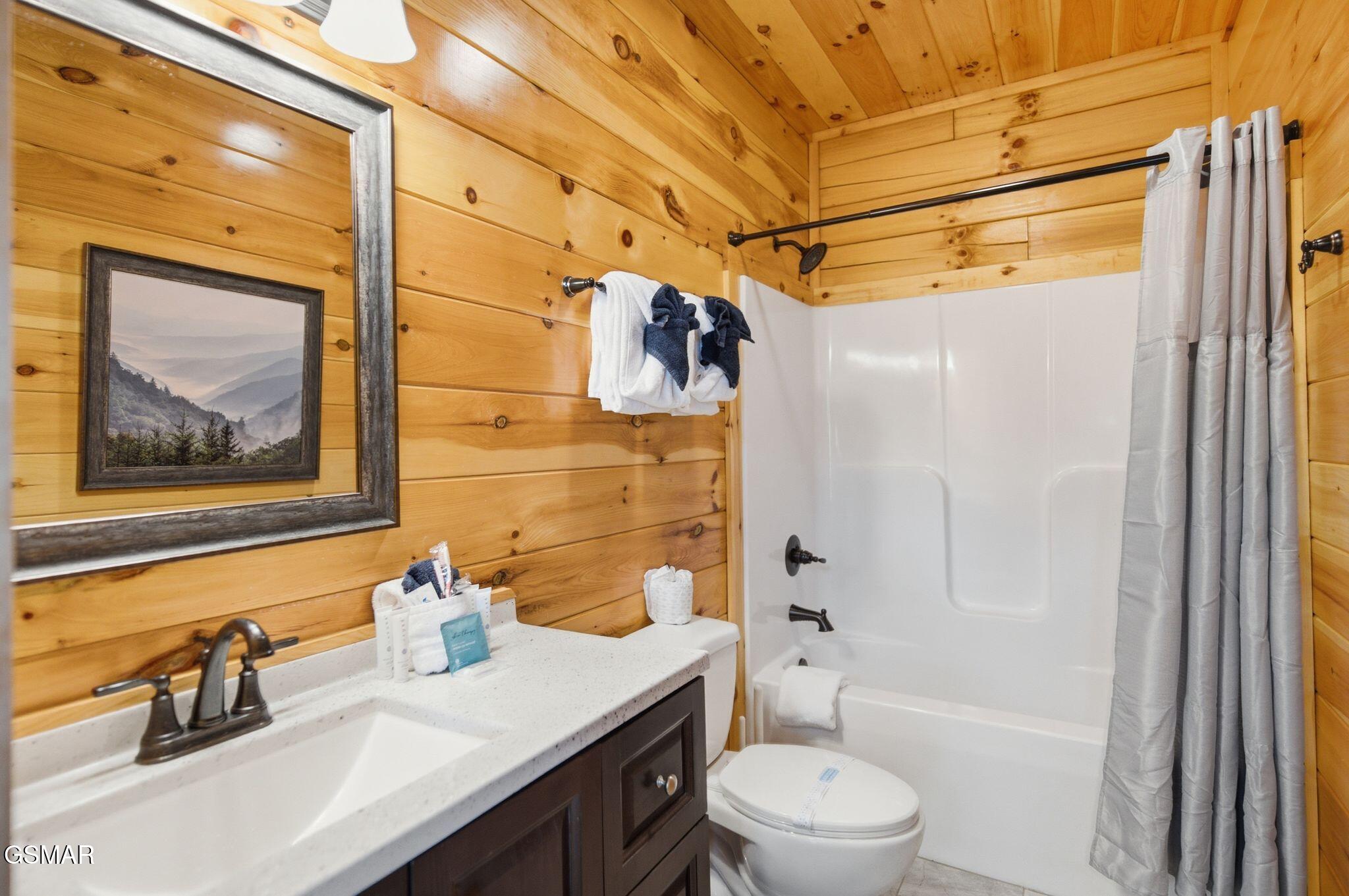1012 Owls Nest Way Sevierville TN 37862