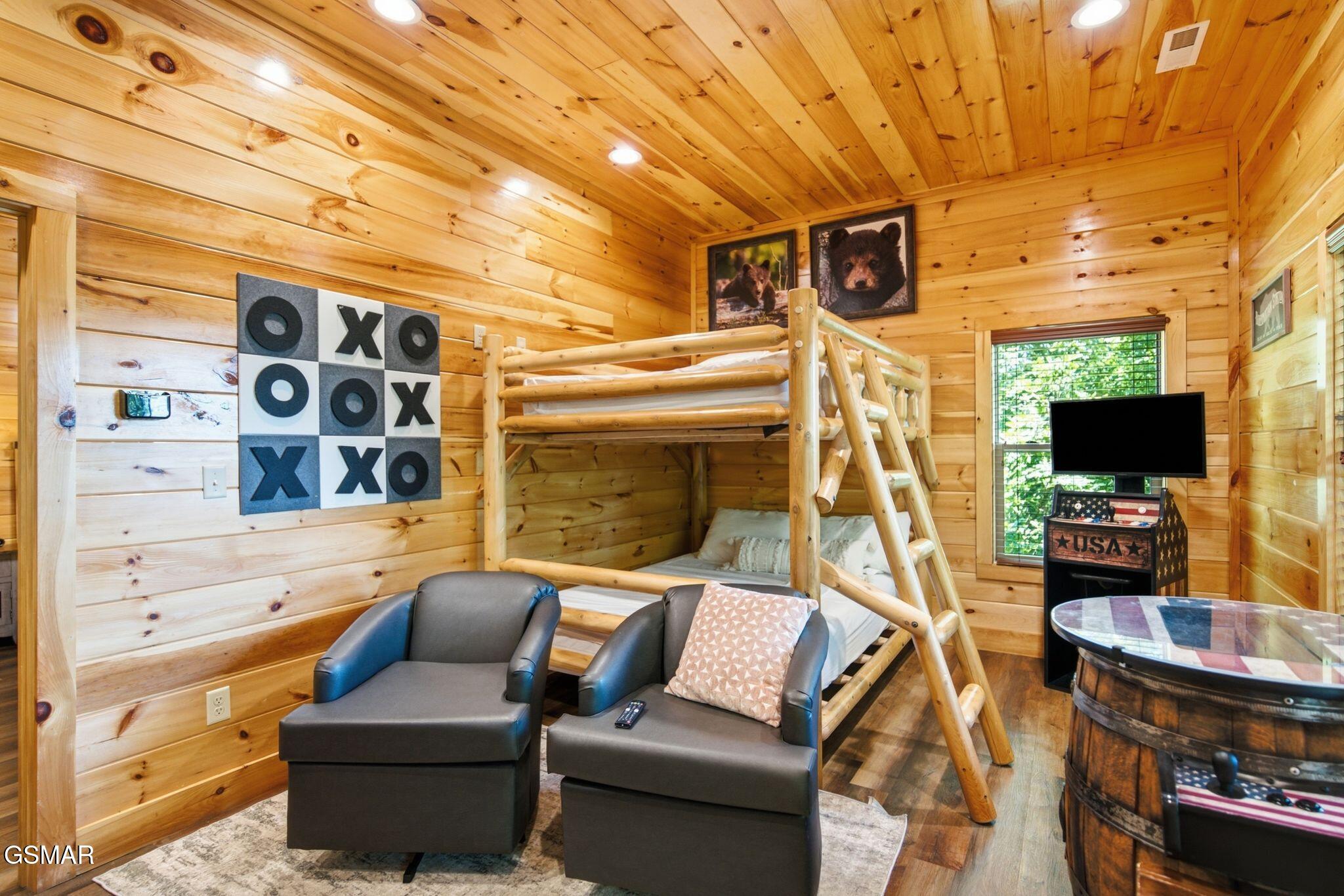 1012 Owls Nest Way Sevierville TN 37862