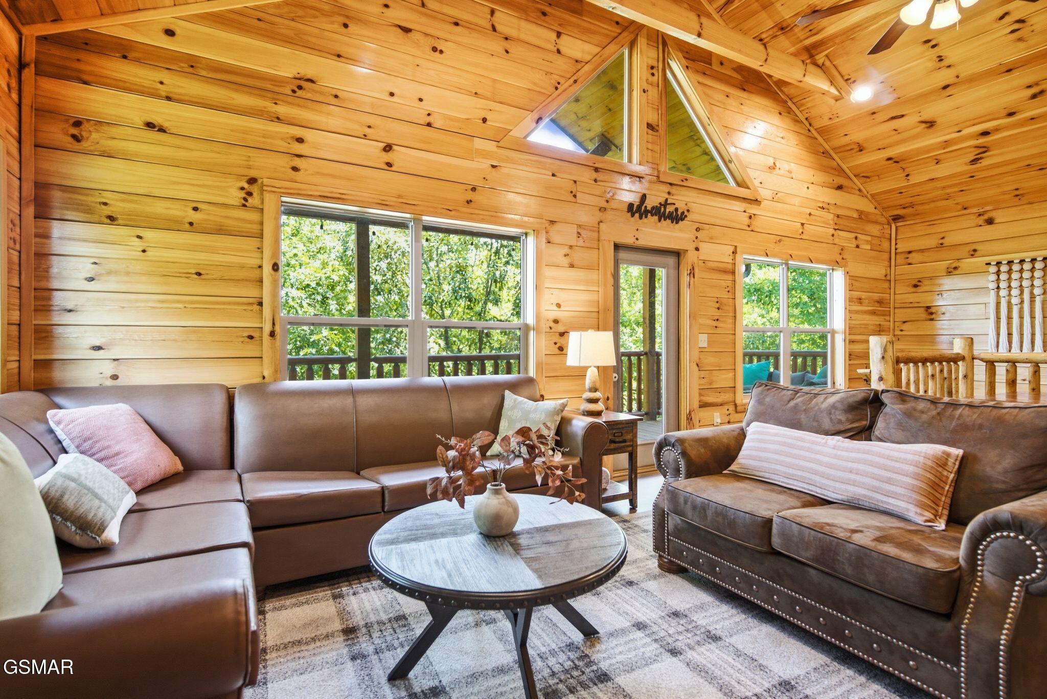 1012 Owls Nest Way Sevierville TN 37862