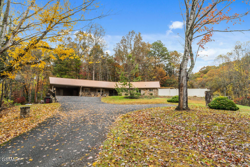 560 Buckhorn Road Gatlinburg TN 37738