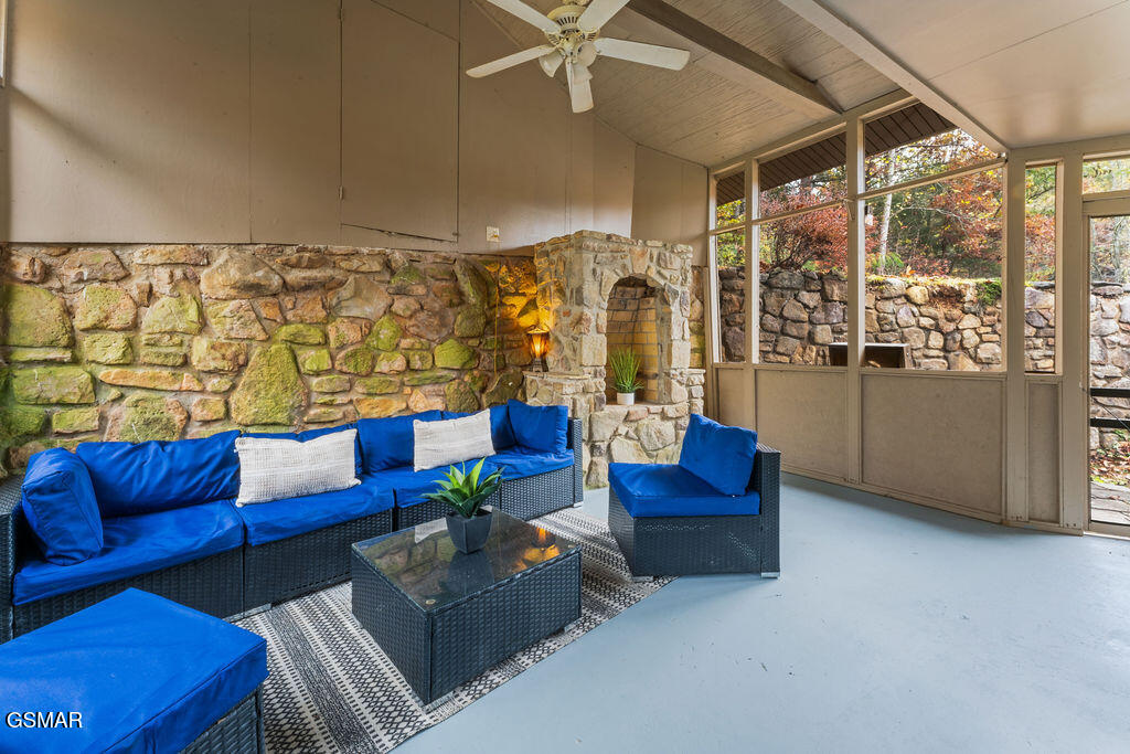 560 Buckhorn Road Gatlinburg TN 37738