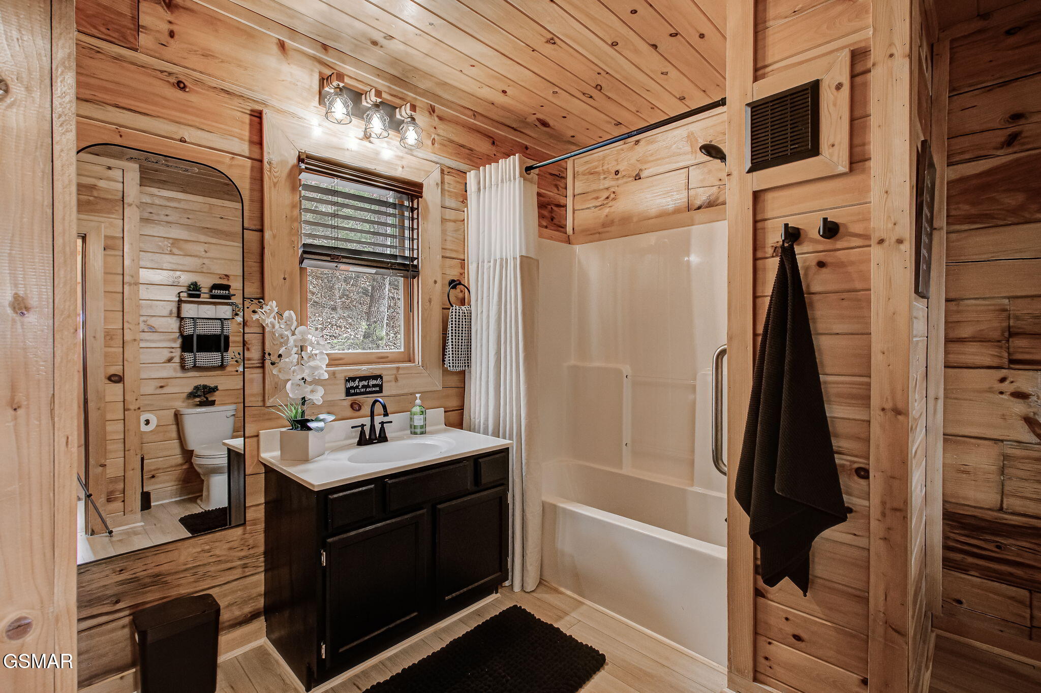 2018 Bill Flagle Way Sevierville TN 37876