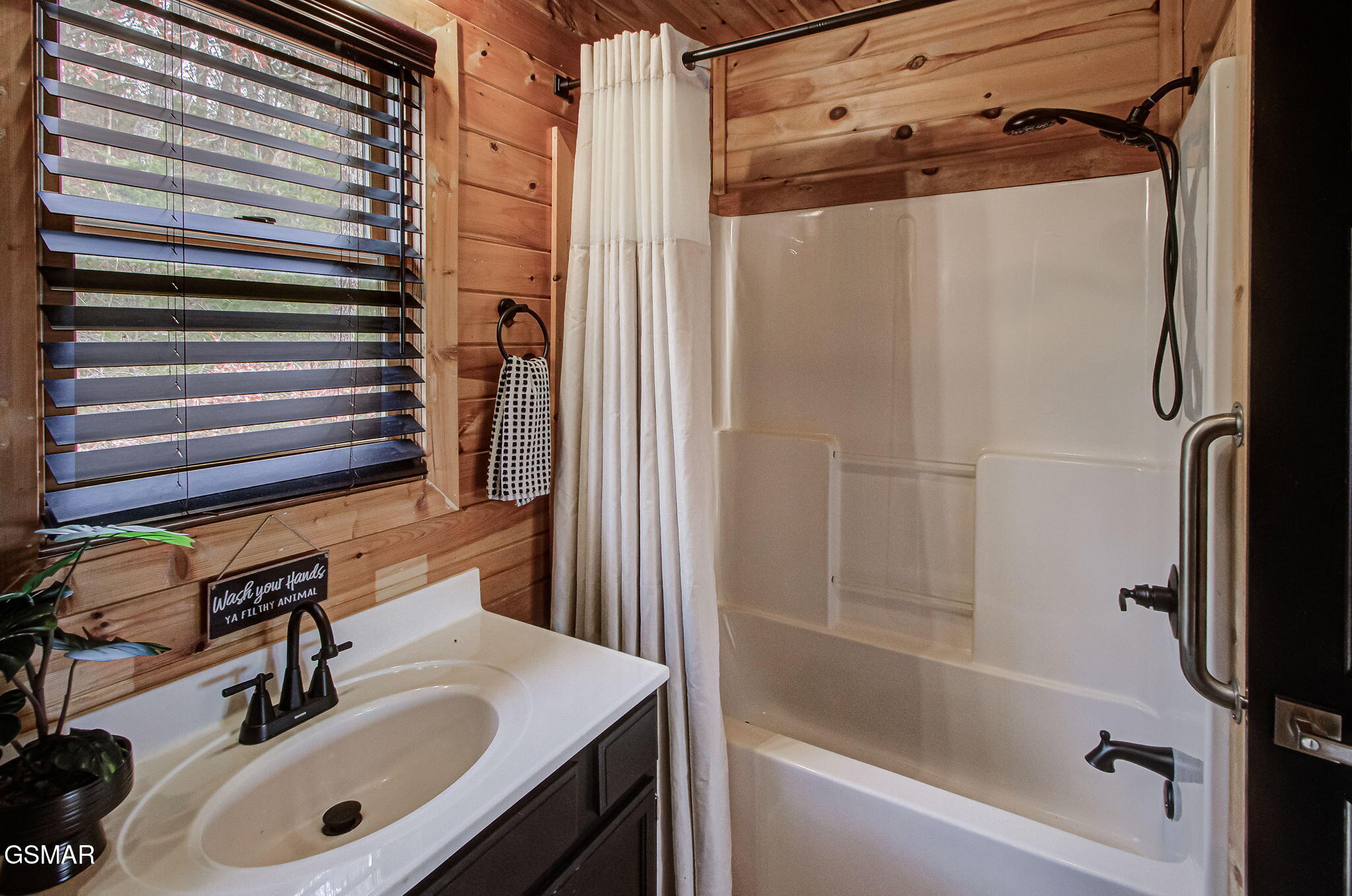 2018 Bill Flagle Way Sevierville TN 37876