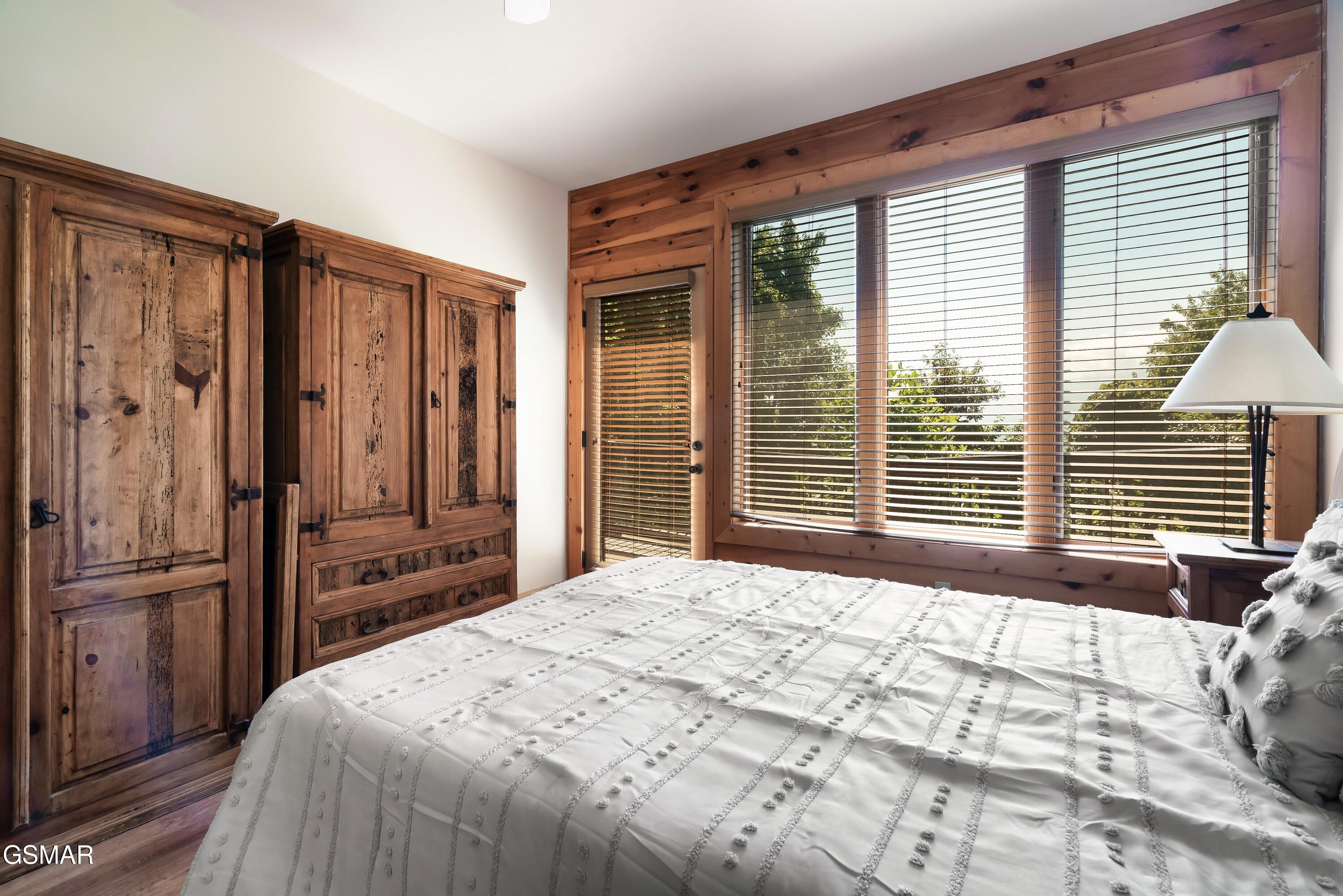 1266 Bear Cub Way Gatlinburg TN 37738