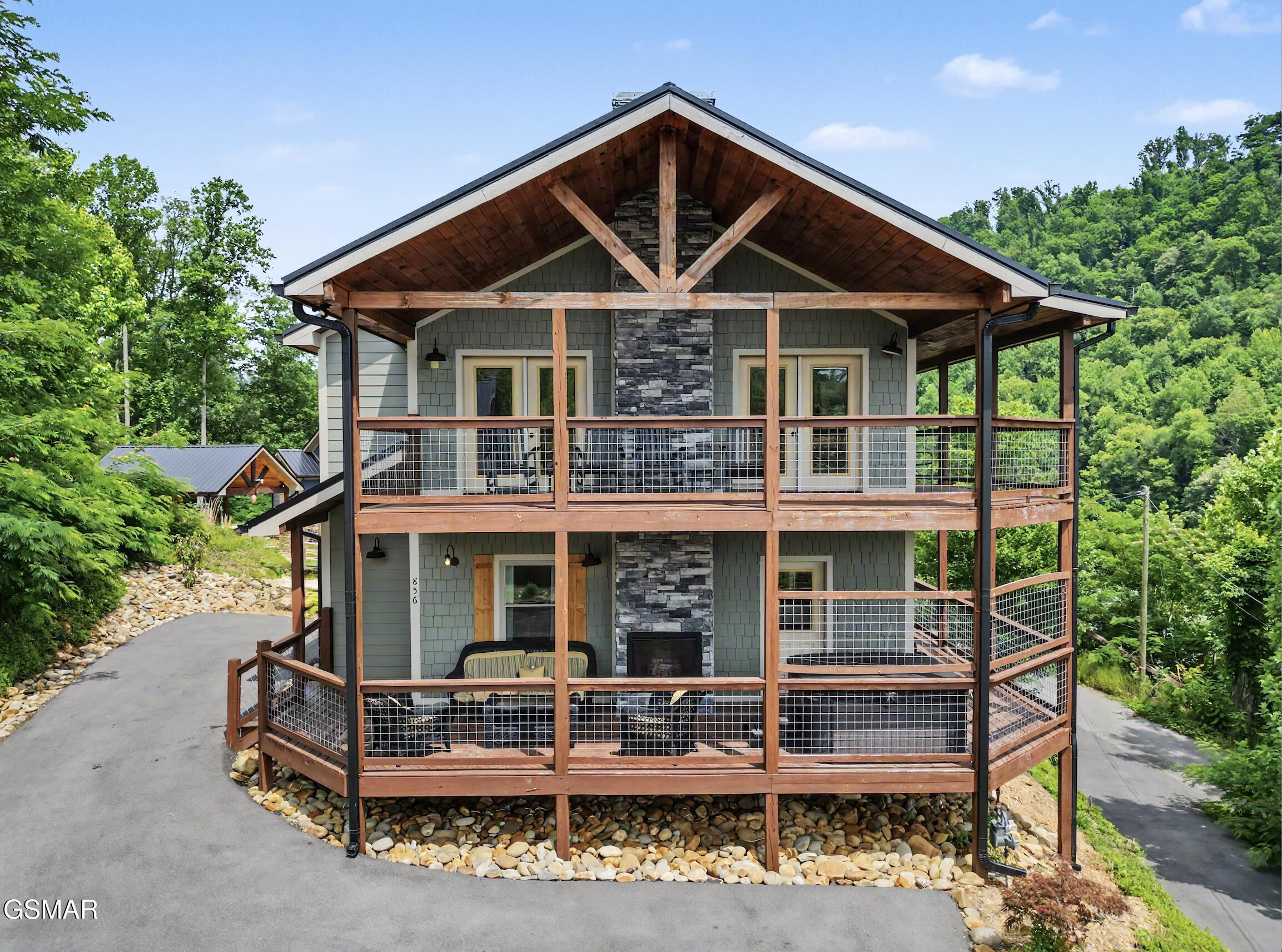 856 Crest View Drive Gatlinburg TN 37738