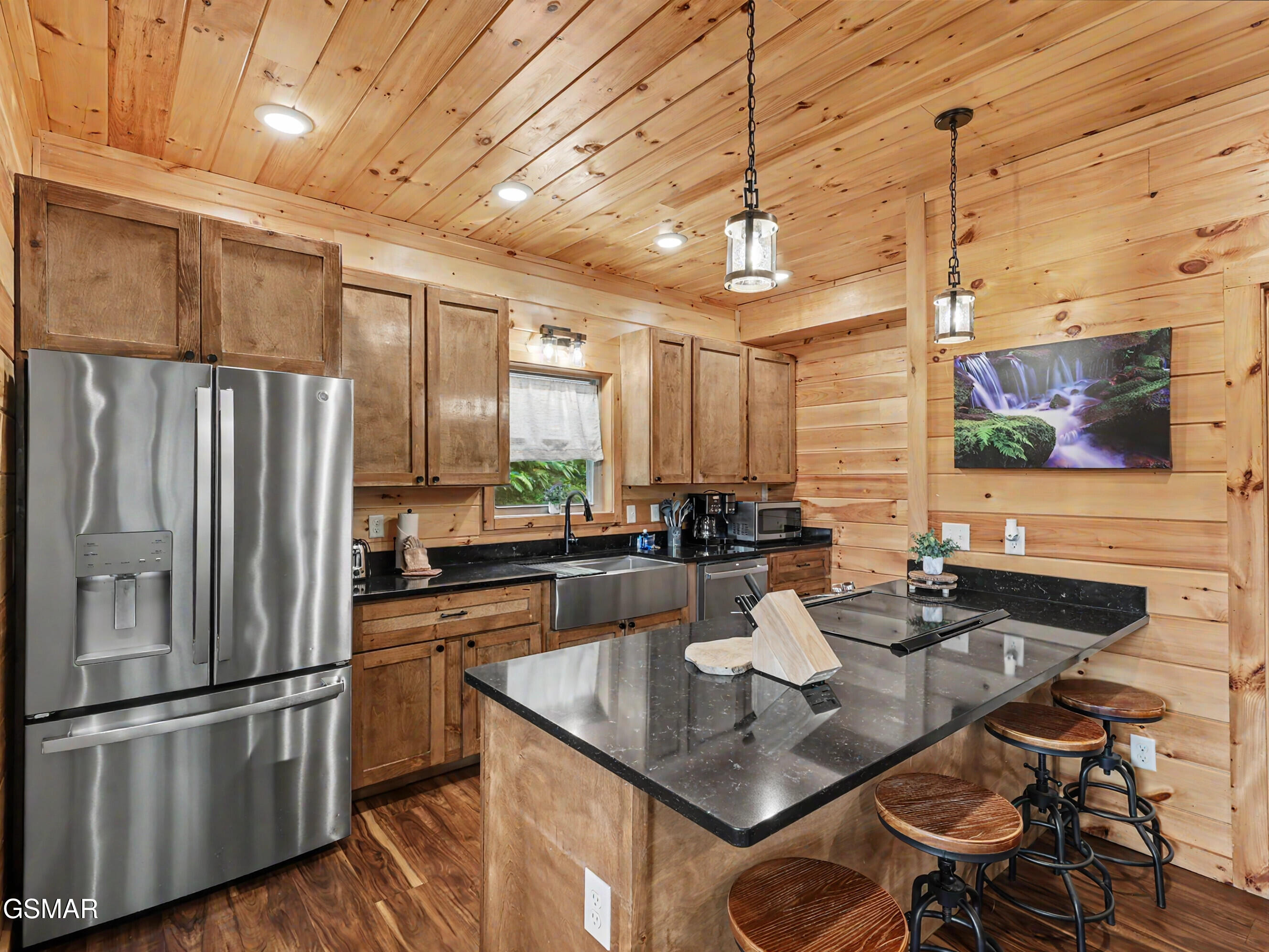 856 Crest View Drive Gatlinburg TN 37738