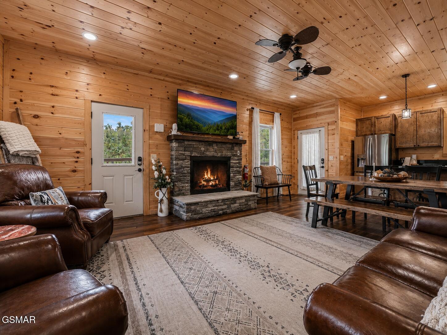 856 Crest View Drive Gatlinburg TN 37738
