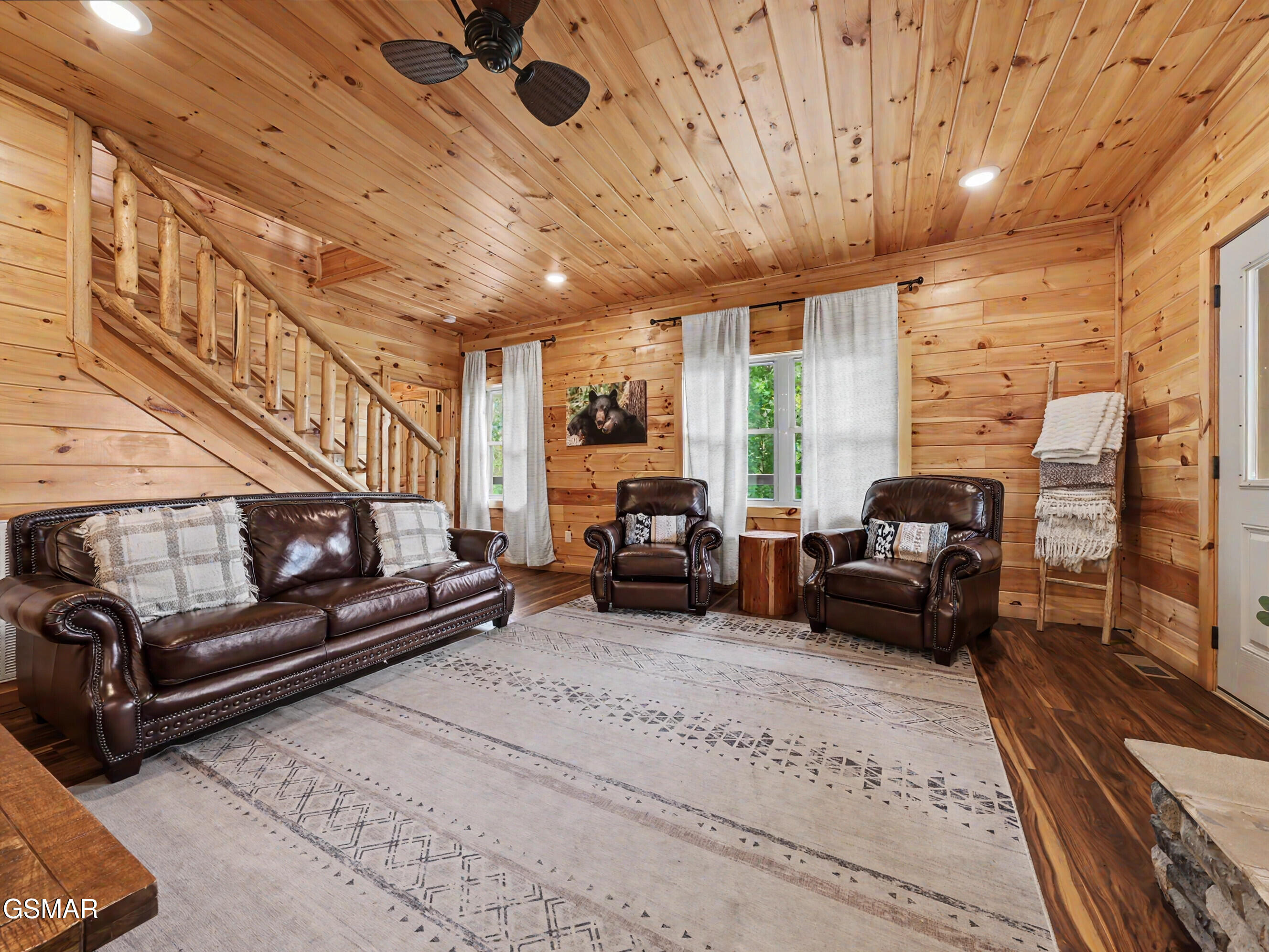 856 Crest View Drive Gatlinburg TN 37738