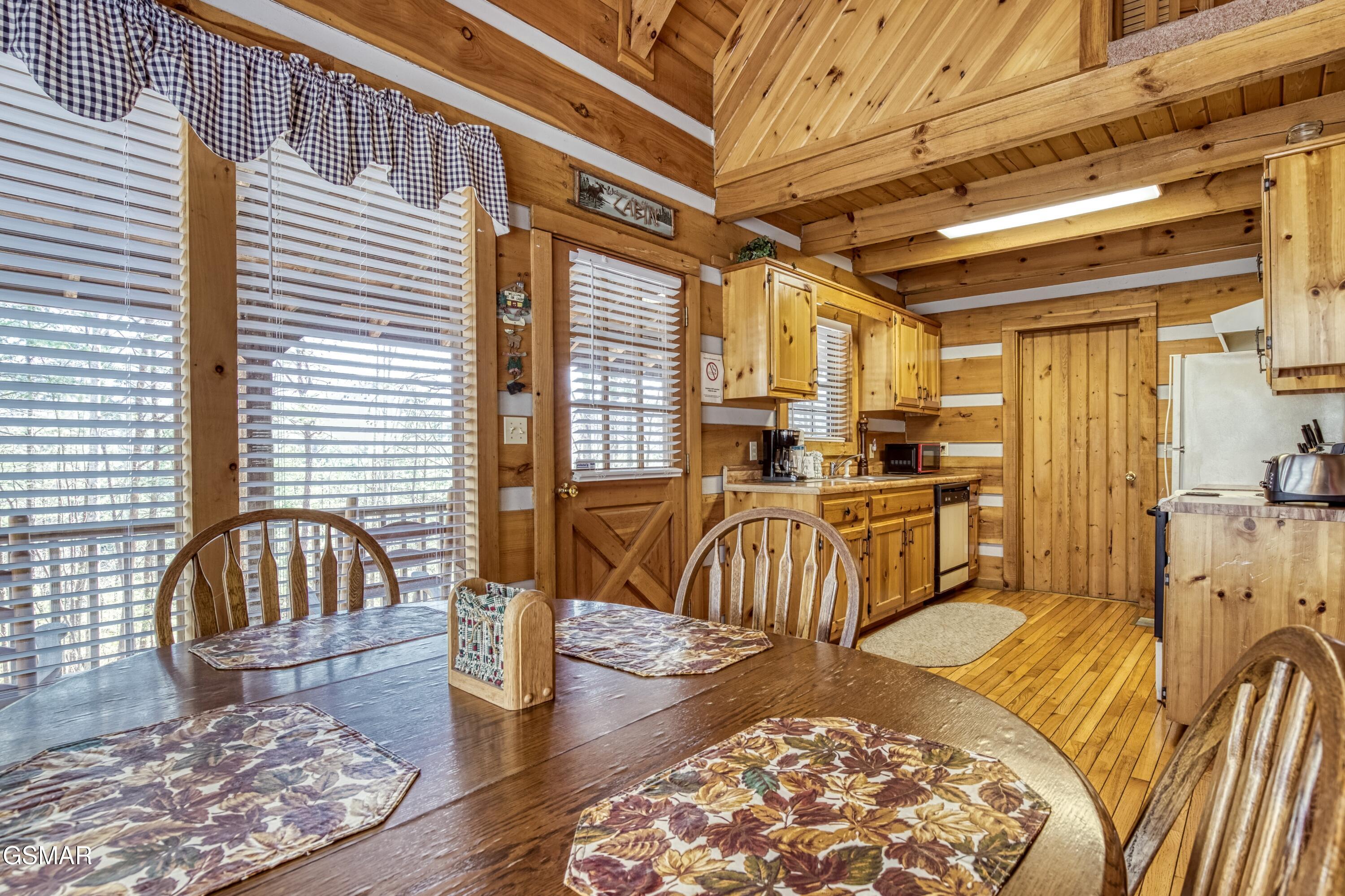 2752 Blue Springs Way Sevierville TN 37862