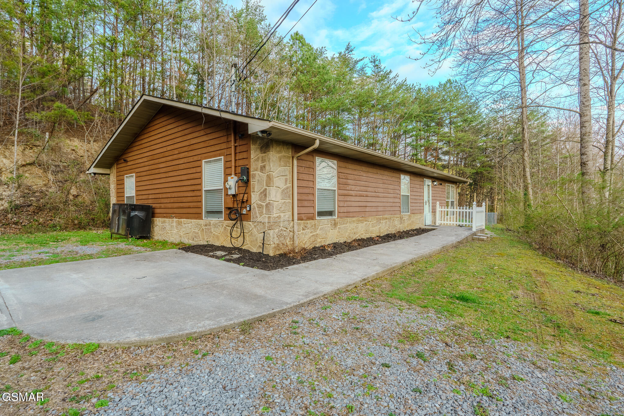1430 A M King Way Sevierville TN 37876
