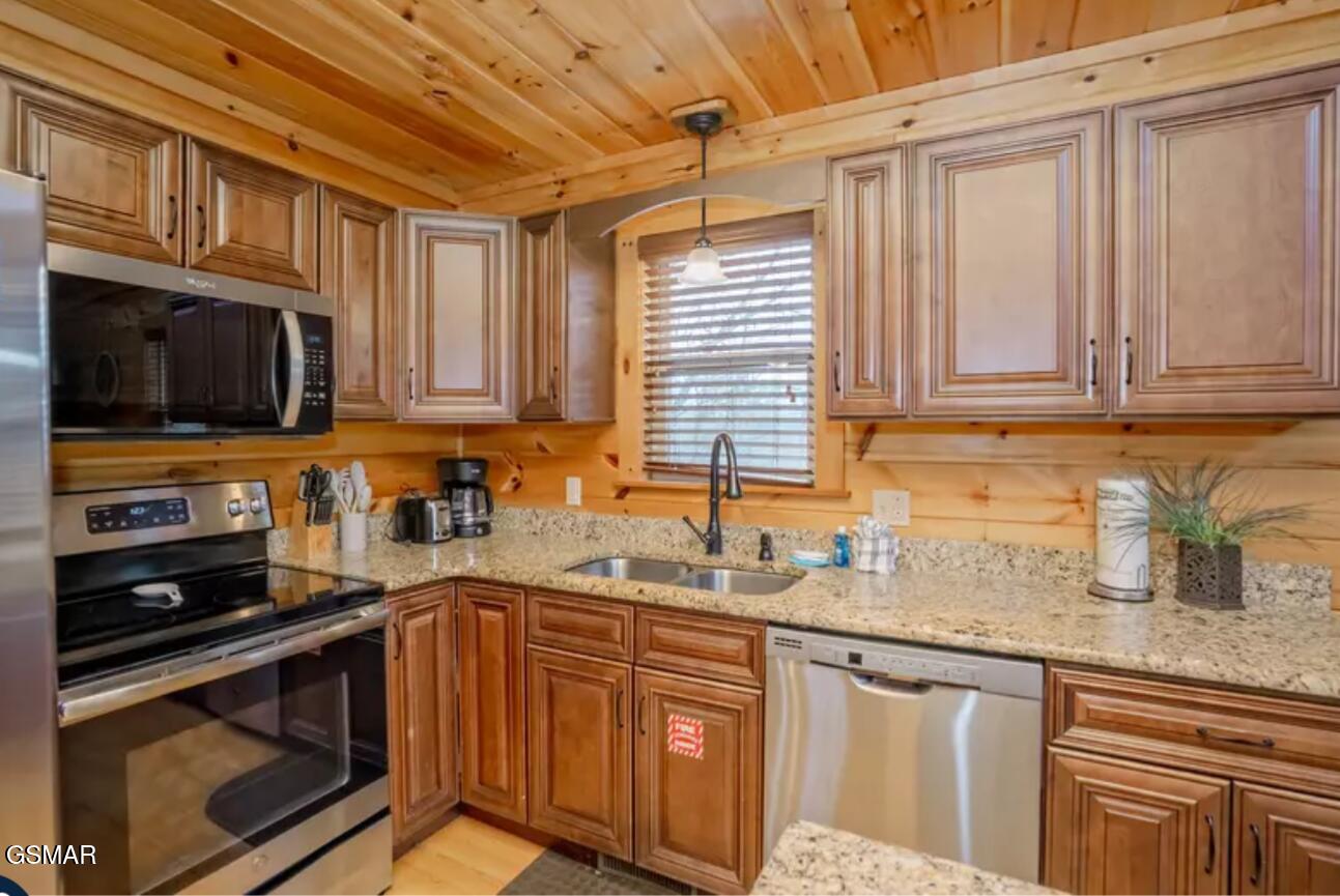 3884 Locust Ridge Road Sevierville TN 37876