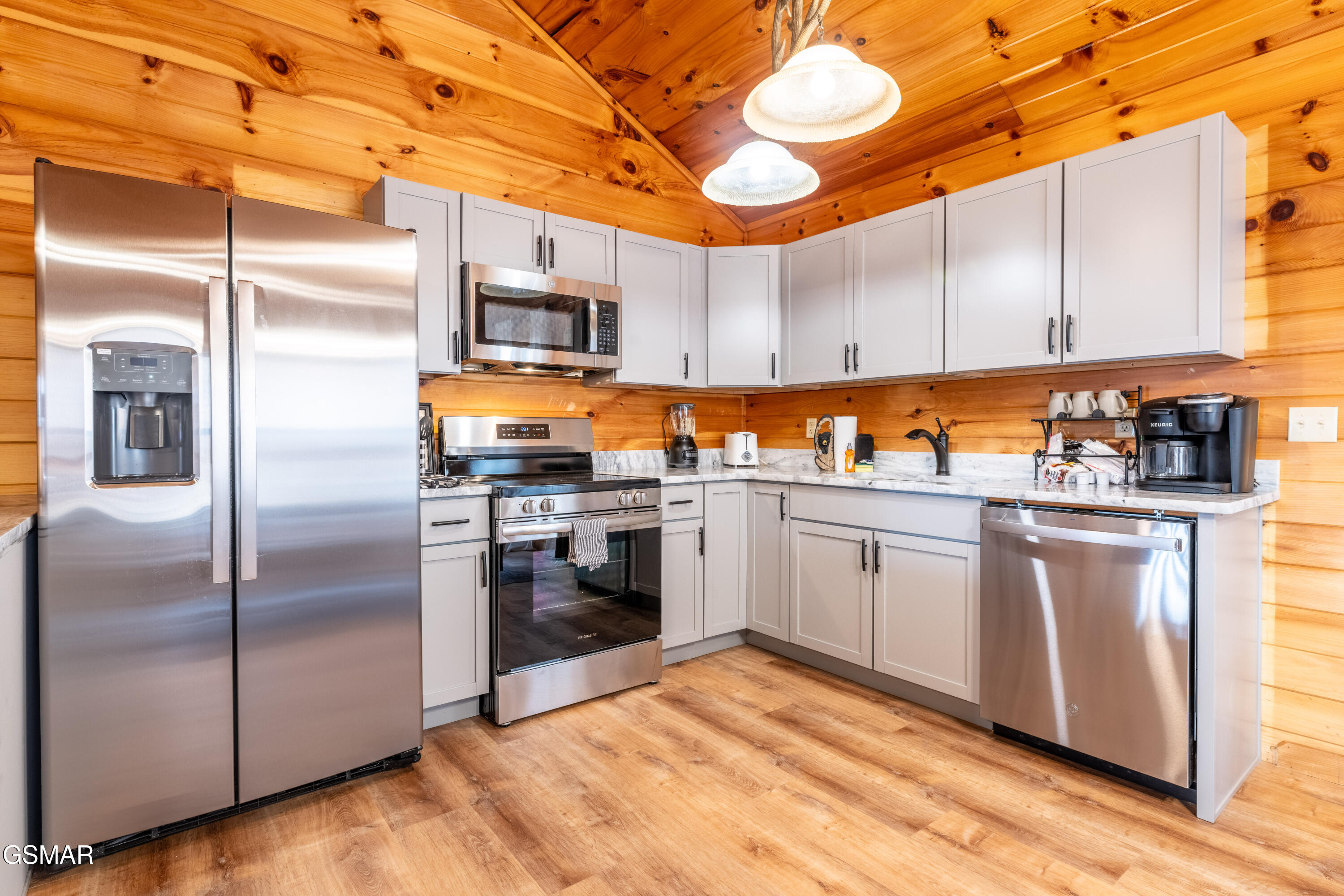 2213 Headrick Lead Sevierville TN 37862