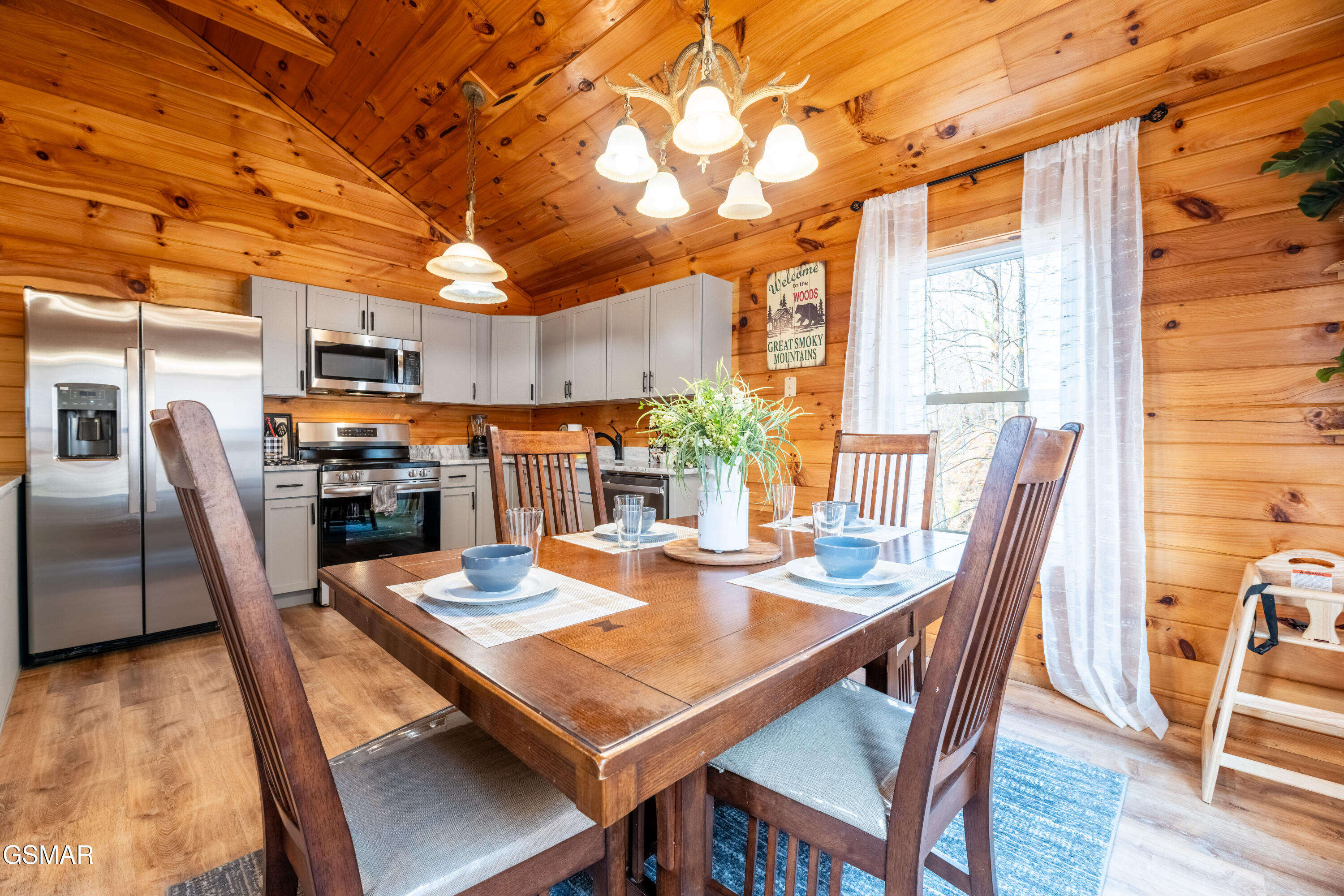 2213 Headrick Lead Sevierville TN 37862