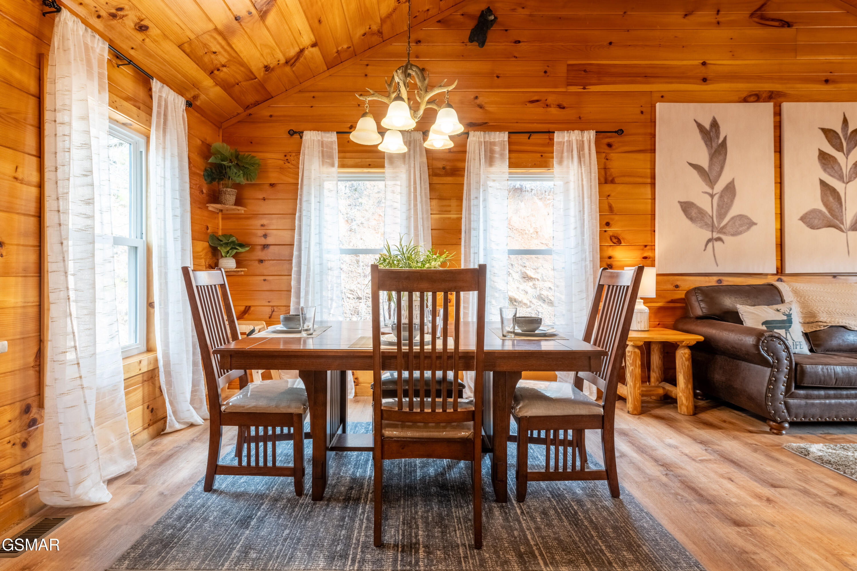 2213 Headrick Lead Sevierville TN 37862