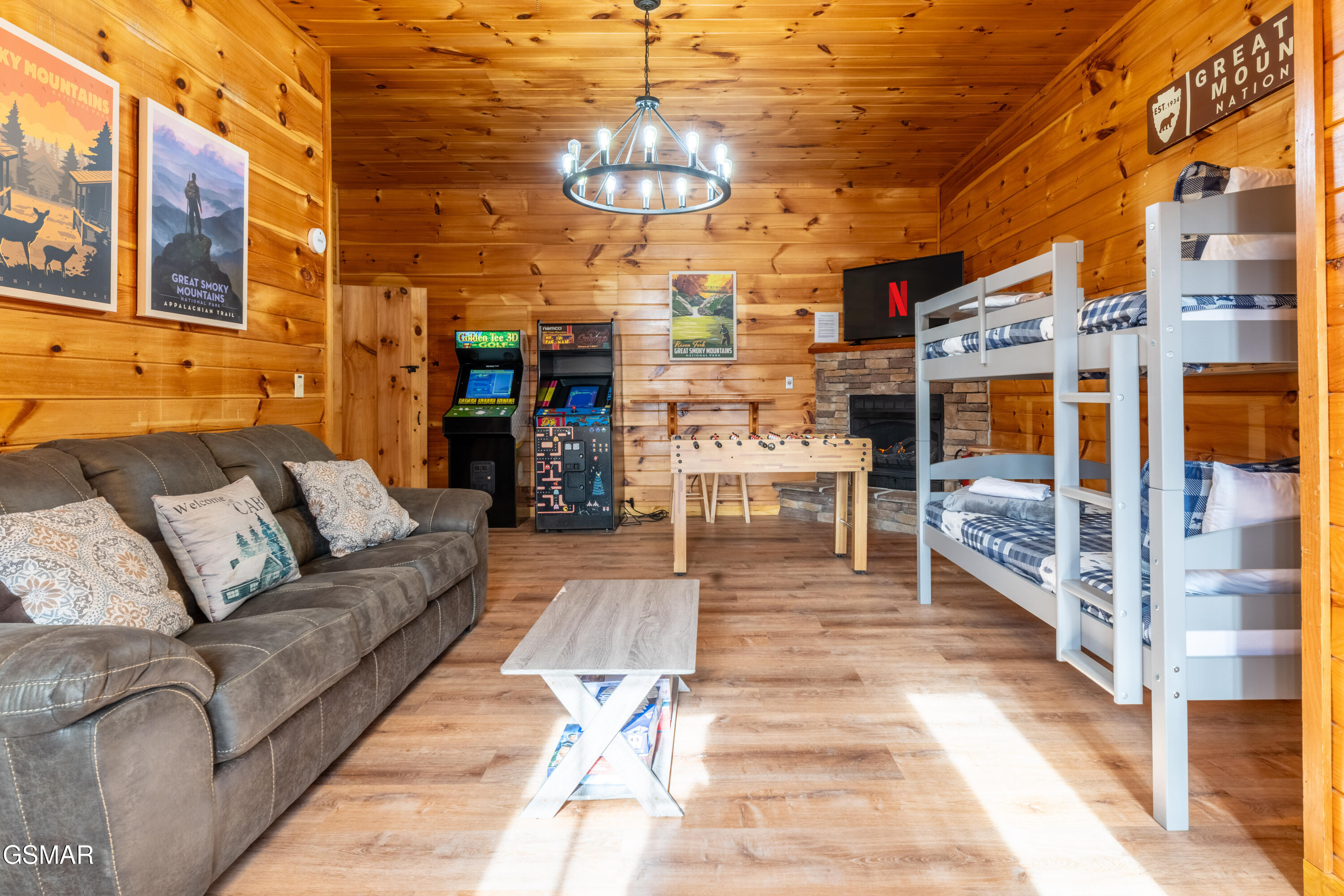 2213 Headrick Lead Sevierville TN 37862