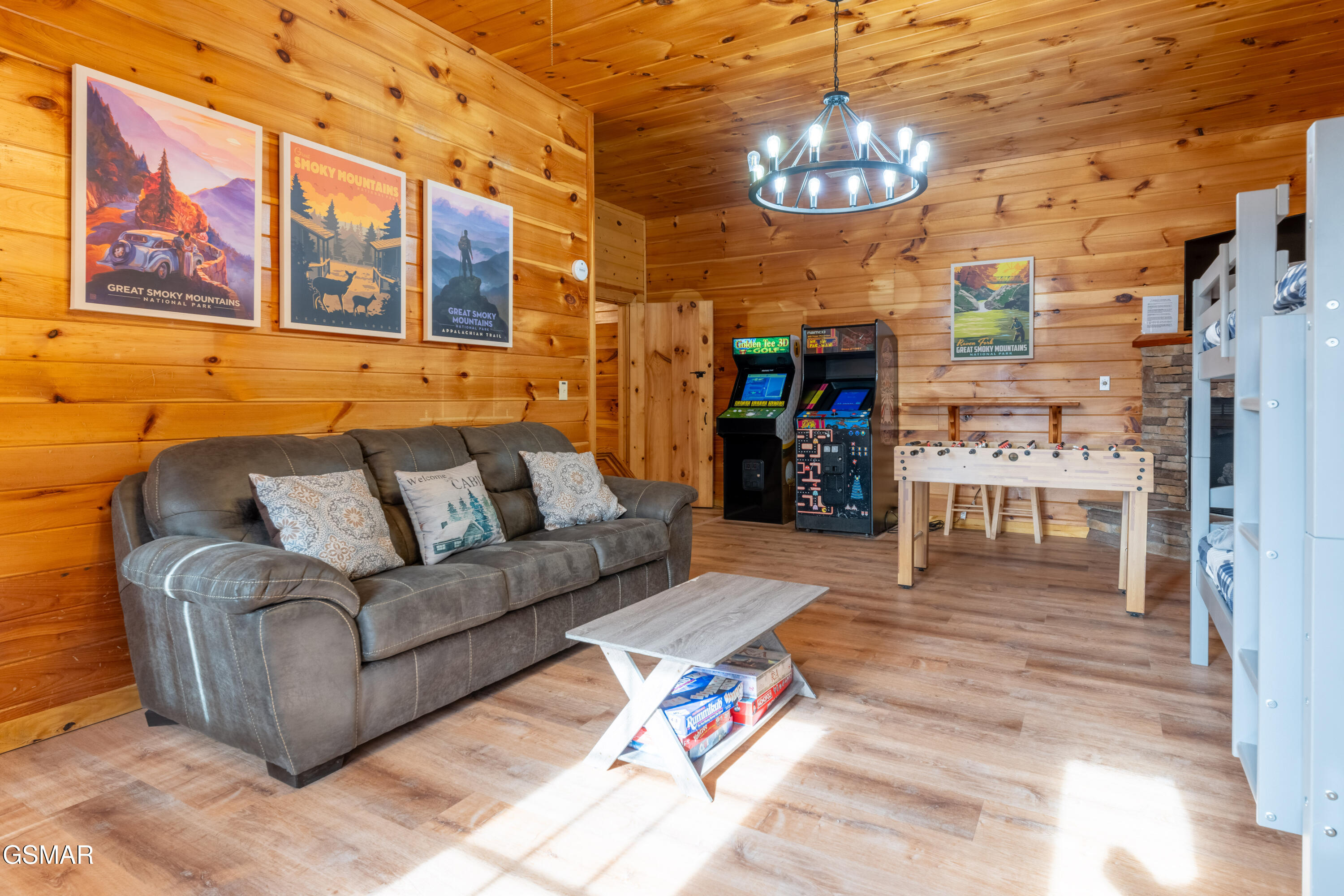 2213 Headrick Lead Sevierville TN 37862