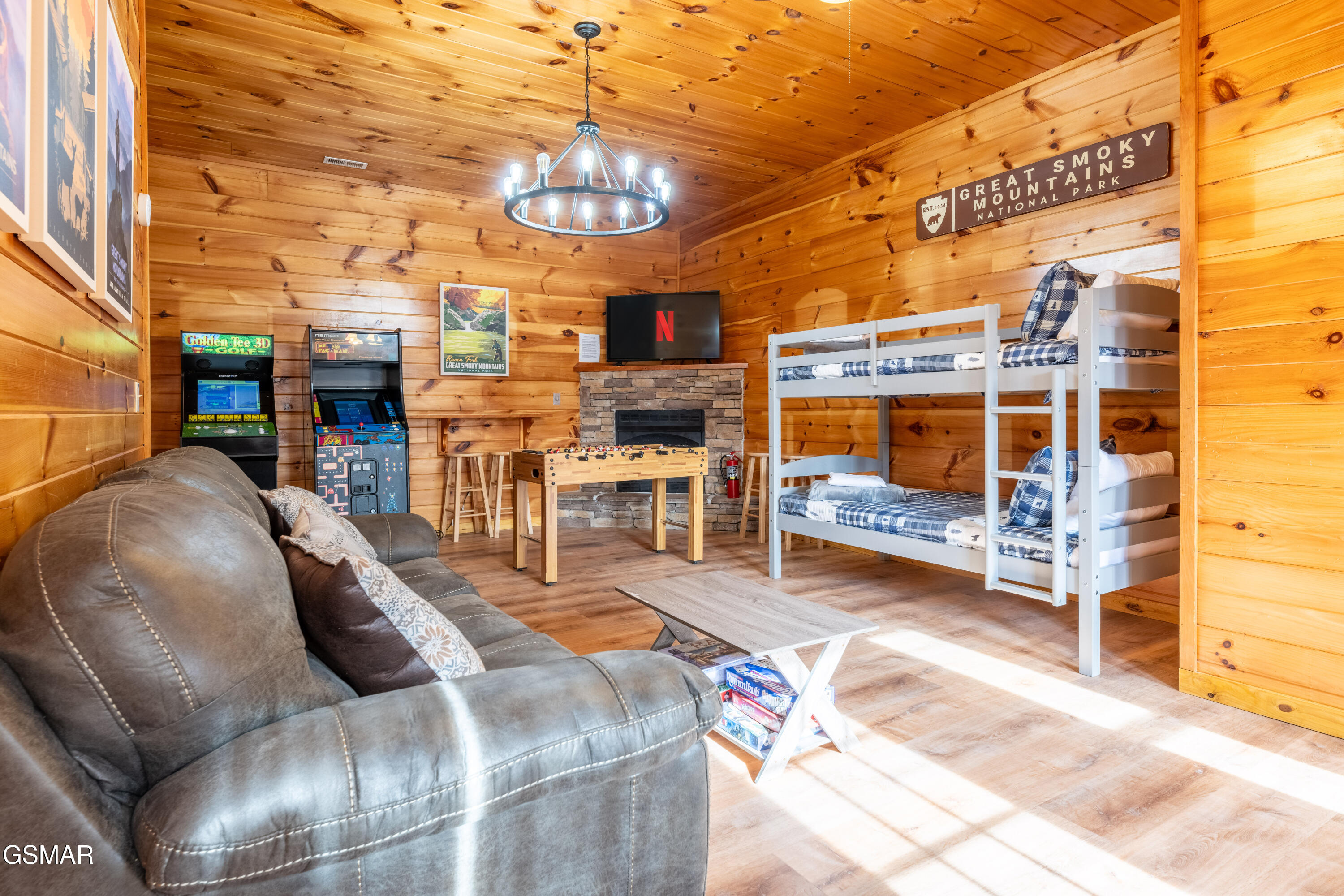 2213 Headrick Lead Sevierville TN 37862