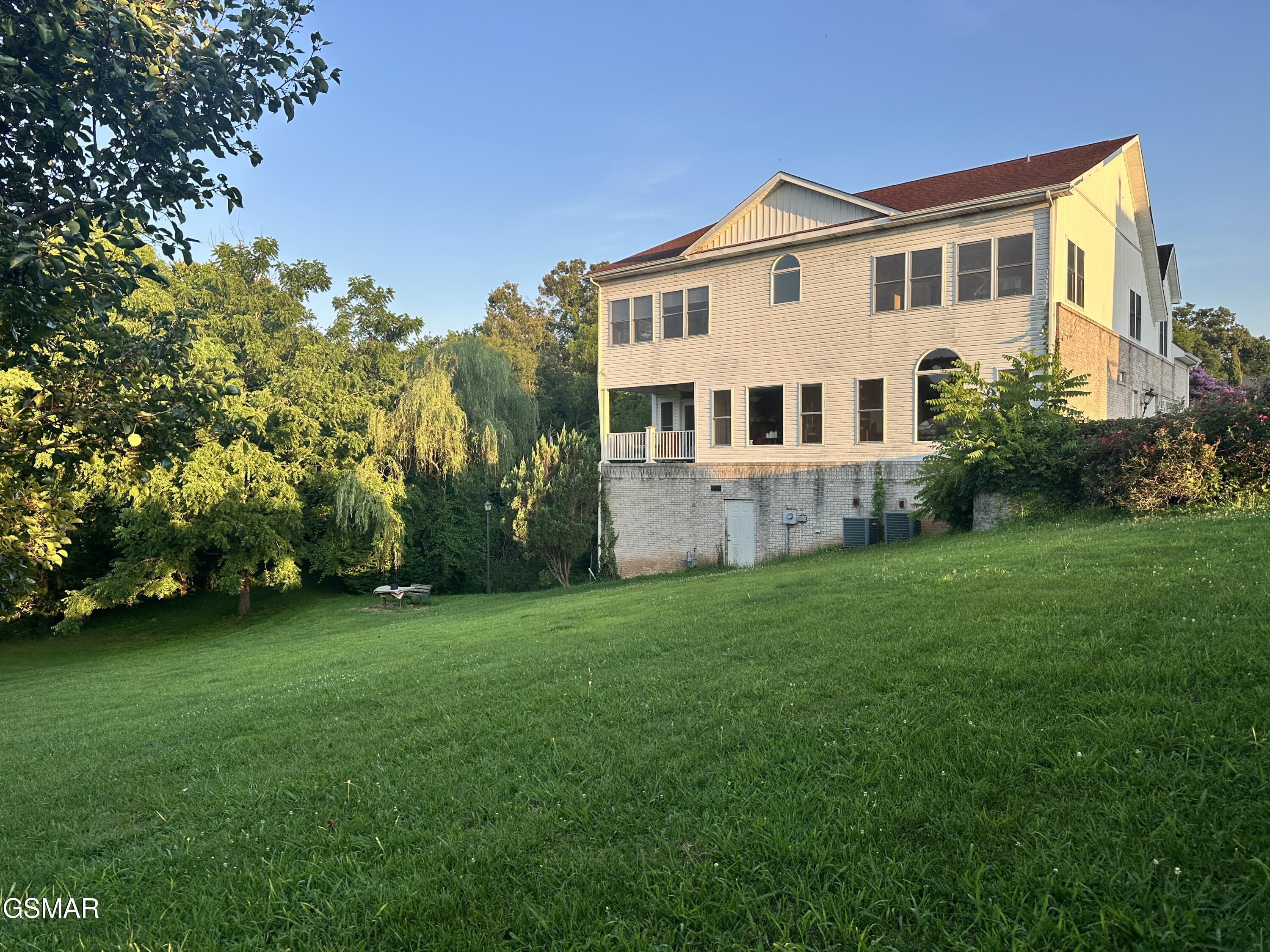 1610 Spear Point Lane Sevierville TN 37876