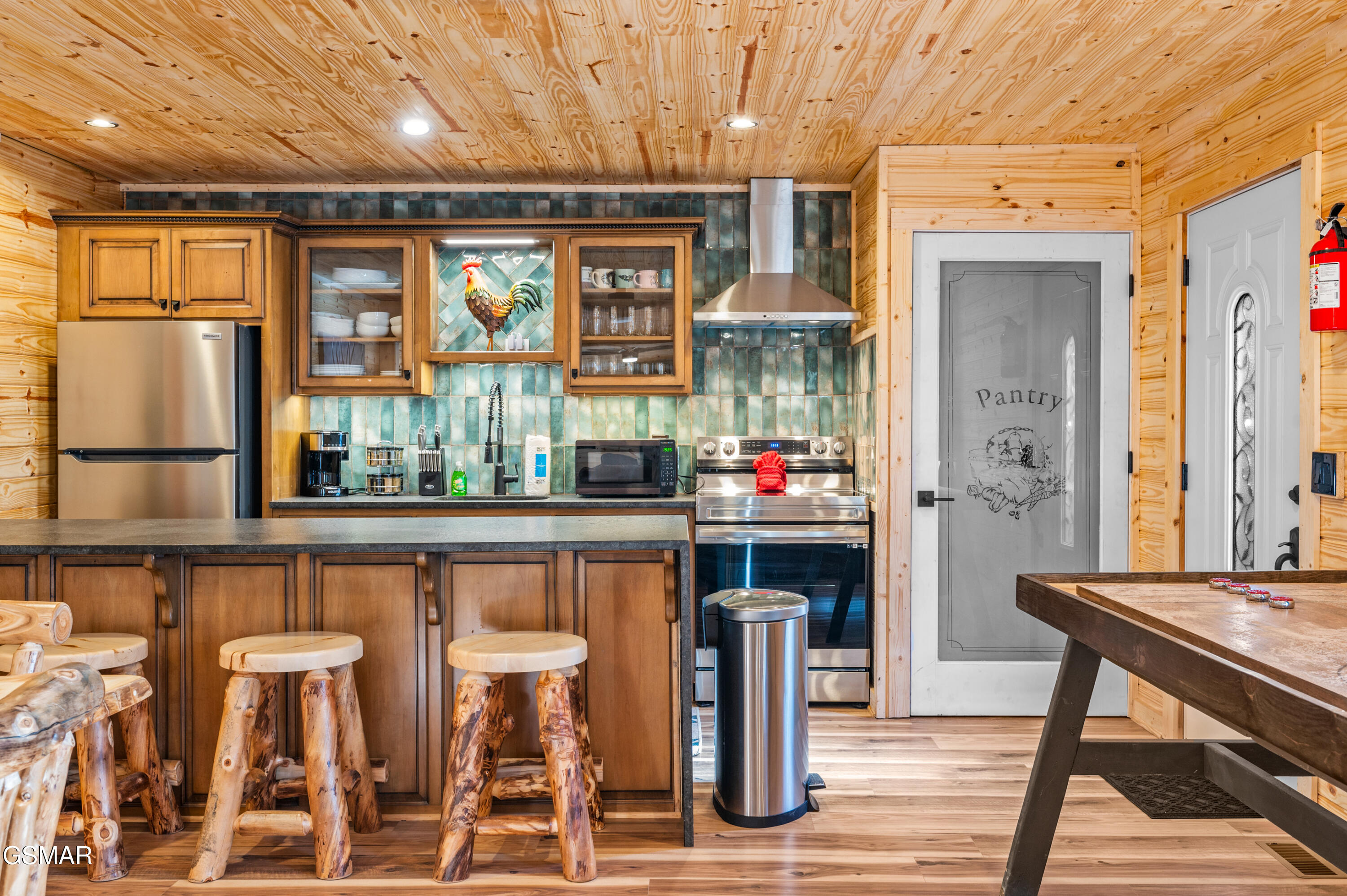 311 Indian Knob Circle Pigeon Forge TN 37863