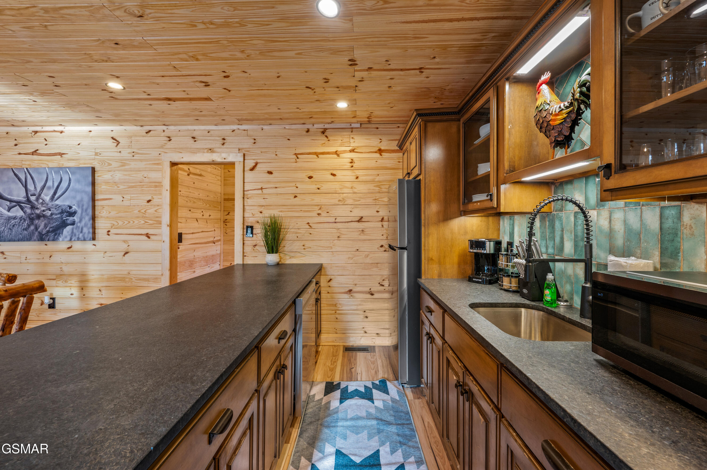 311 Indian Knob Circle Pigeon Forge TN 37863