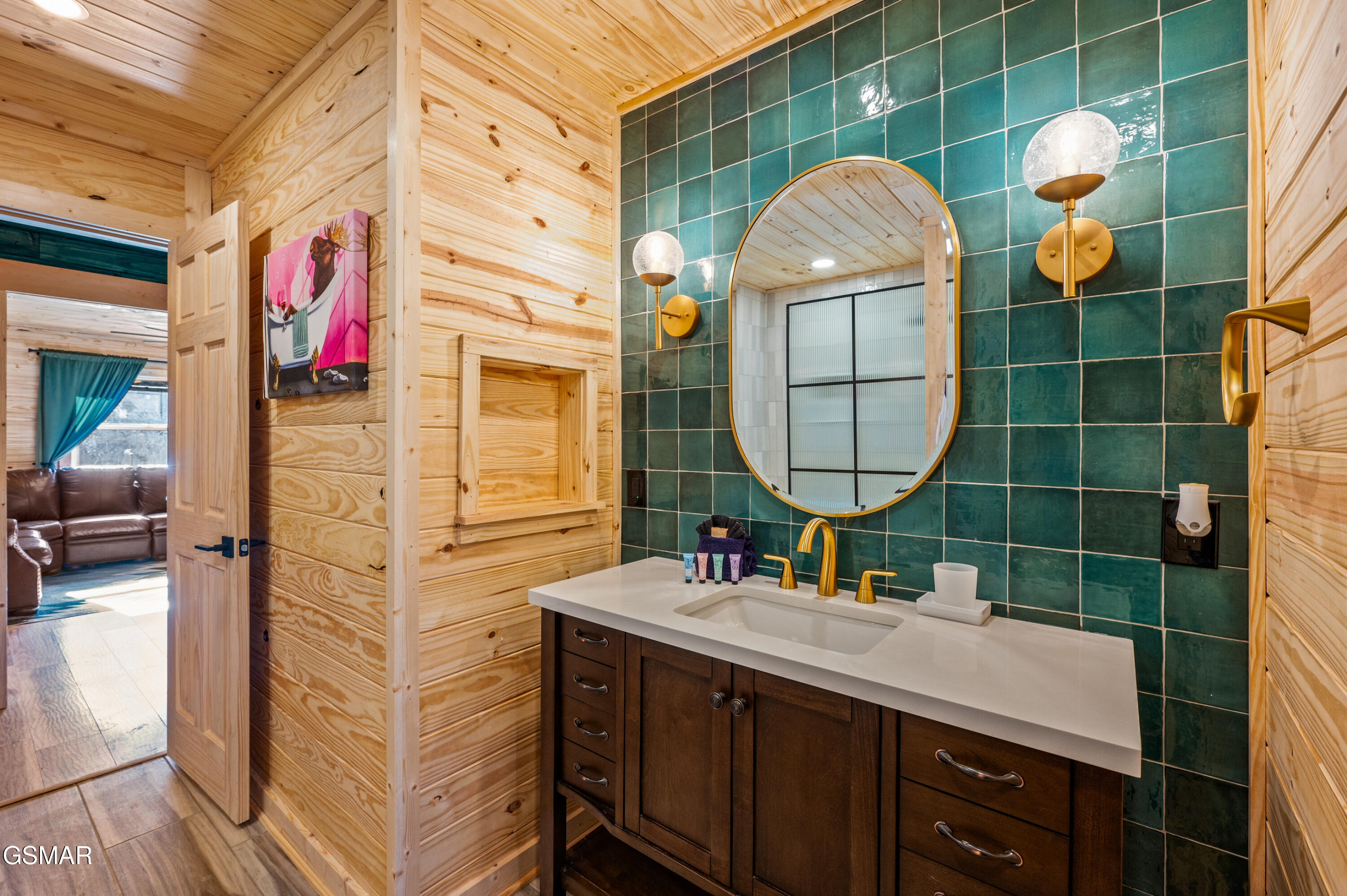 311 Indian Knob Circle Pigeon Forge TN 37863