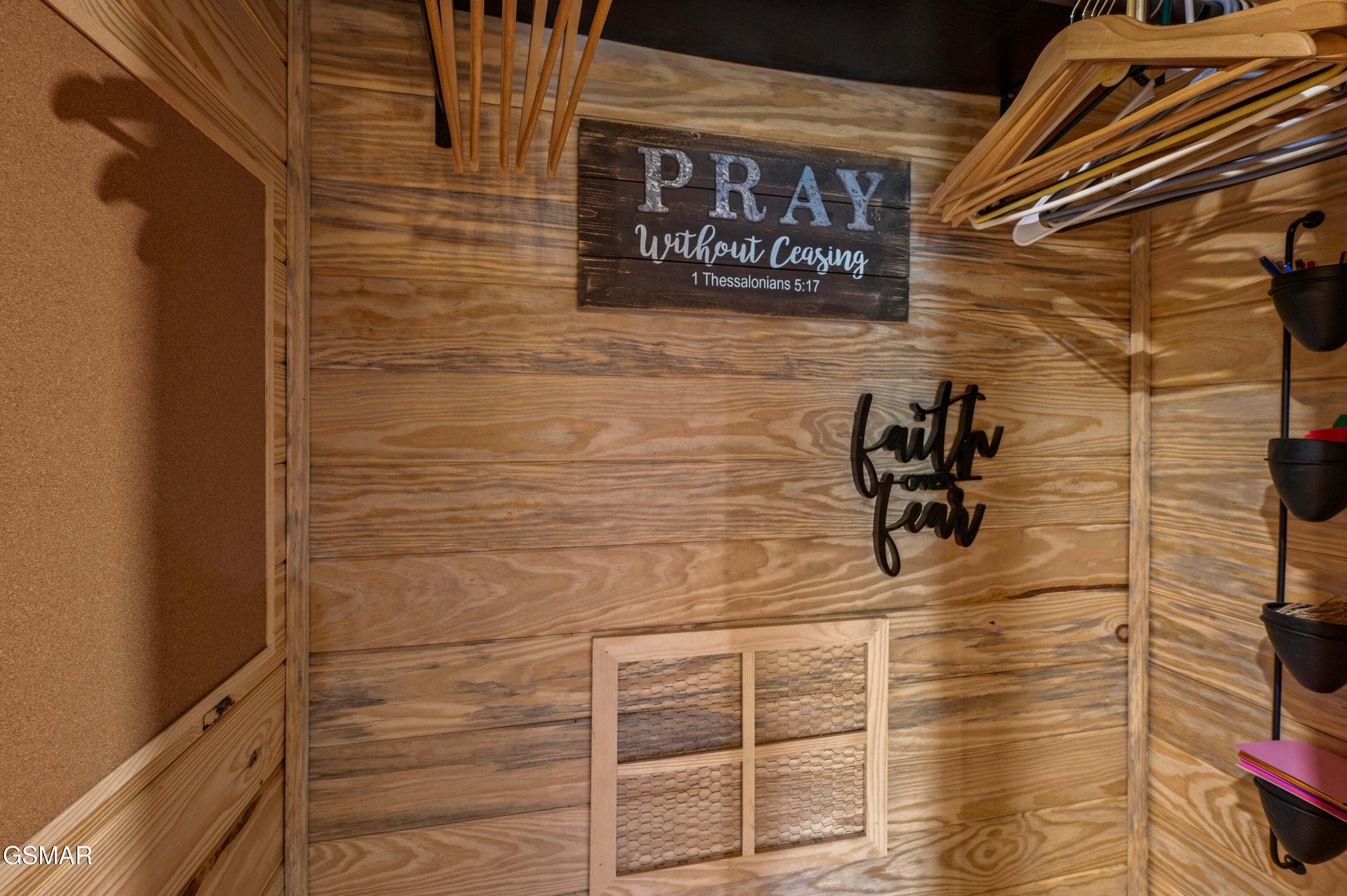 311 Indian Knob Circle Pigeon Forge TN 37863