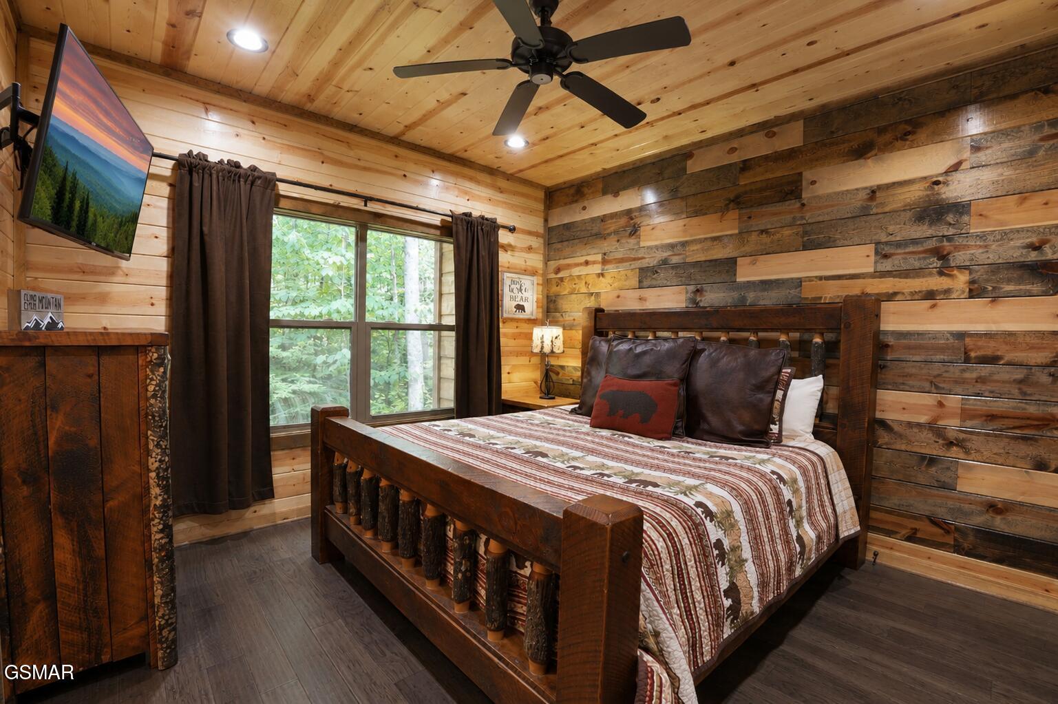2215 Cub Circle Sevierville TN 37862