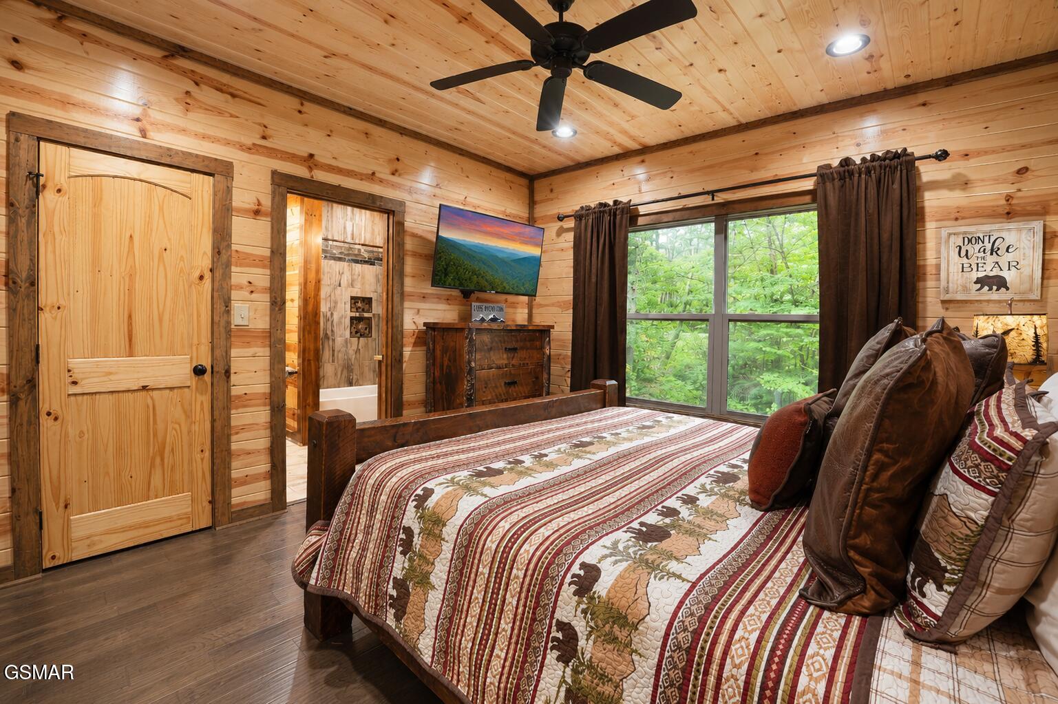 2215 Cub Circle Sevierville TN 37862