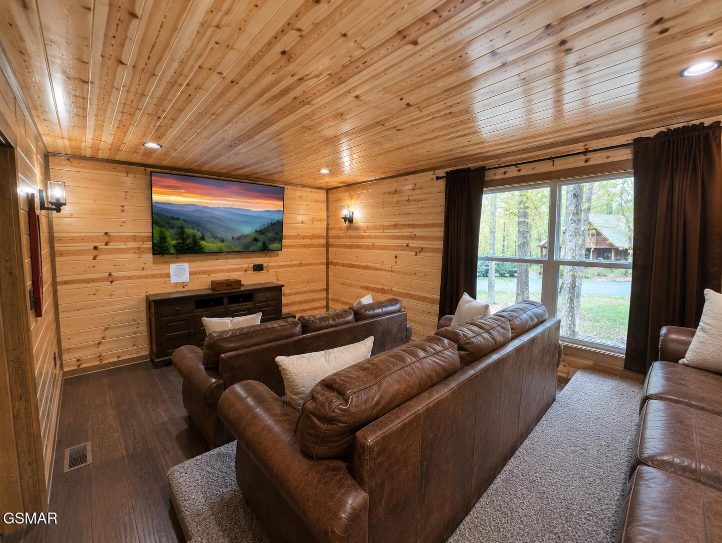 2215 Cub Circle Sevierville TN 37862