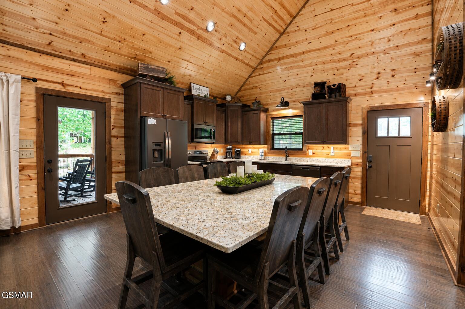 2215 Cub Circle Sevierville TN 37862