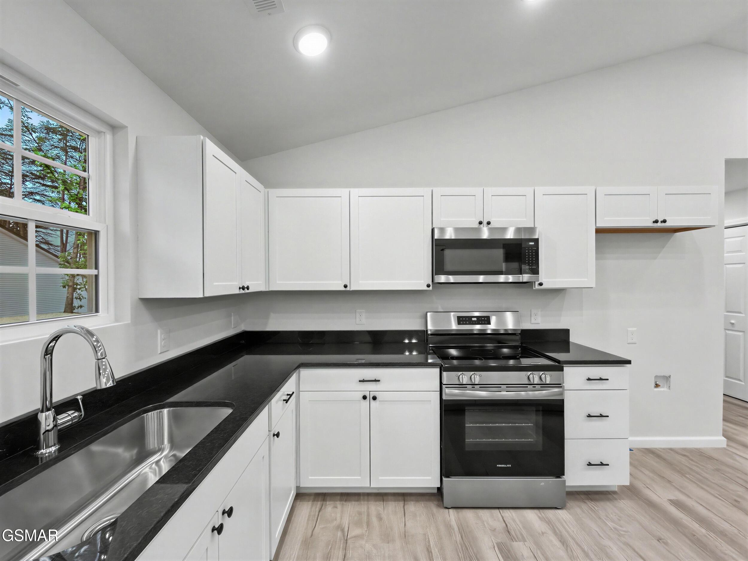 410 Day Springs Road Pigeon Forge TN 37863