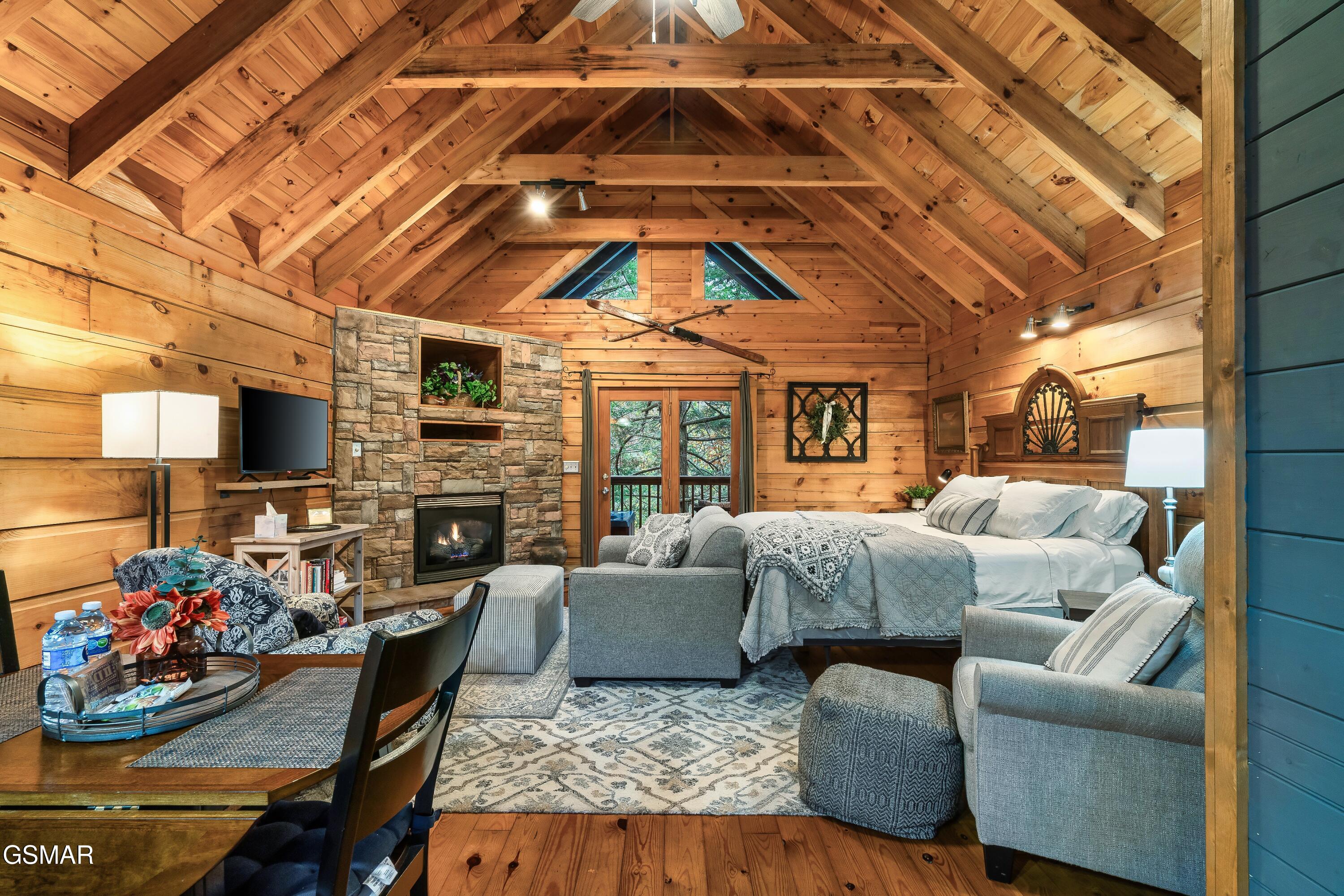 507 Hoot Owl Way Gatlinburg TN 37738