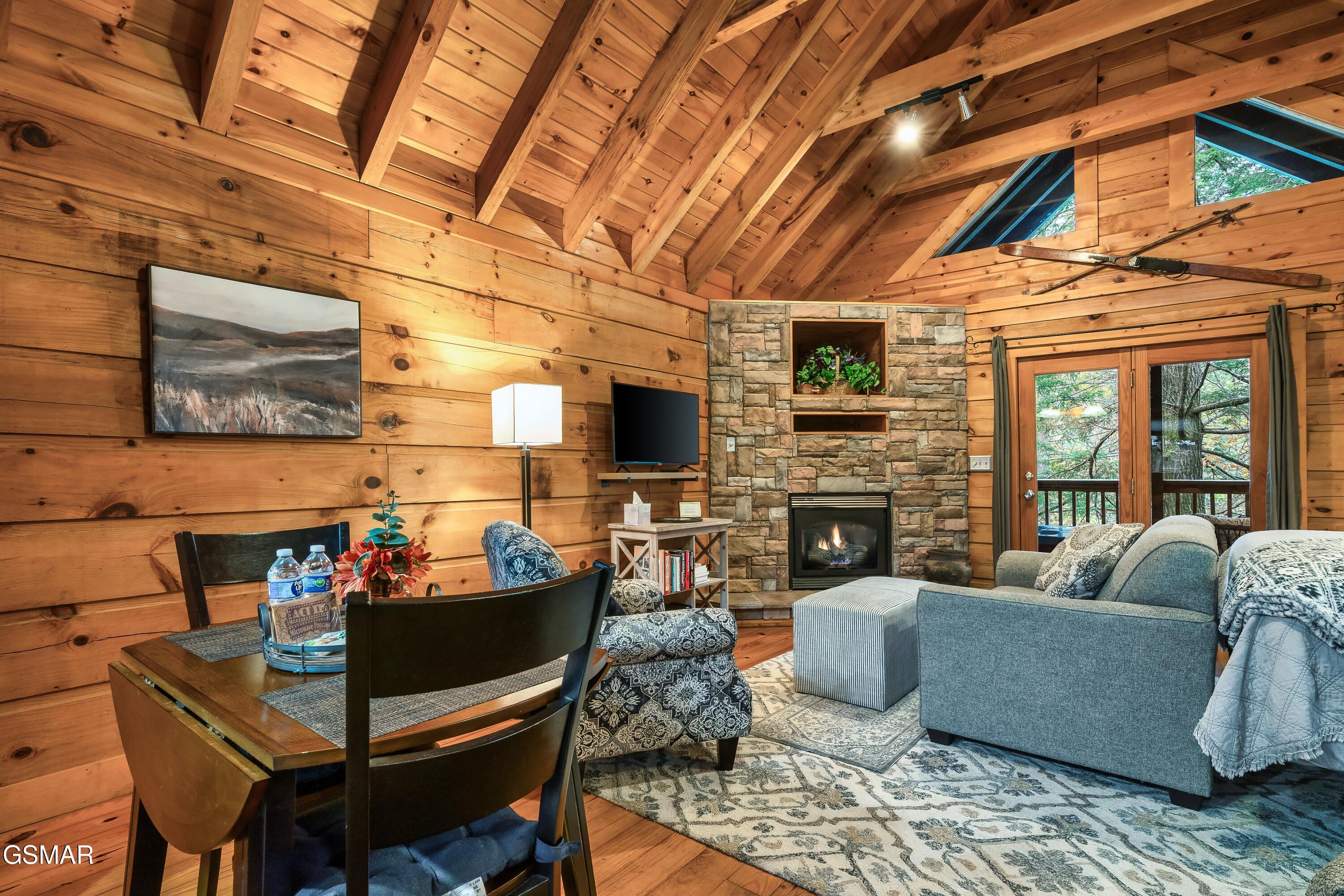 507 Hoot Owl Way Gatlinburg TN 37738