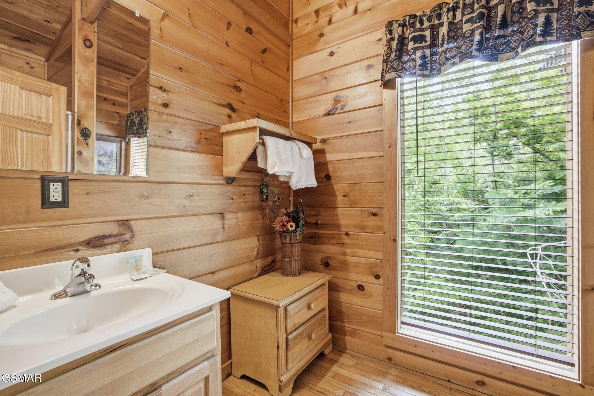 536 Forest Springs Drive Gatlinburg TN 37738