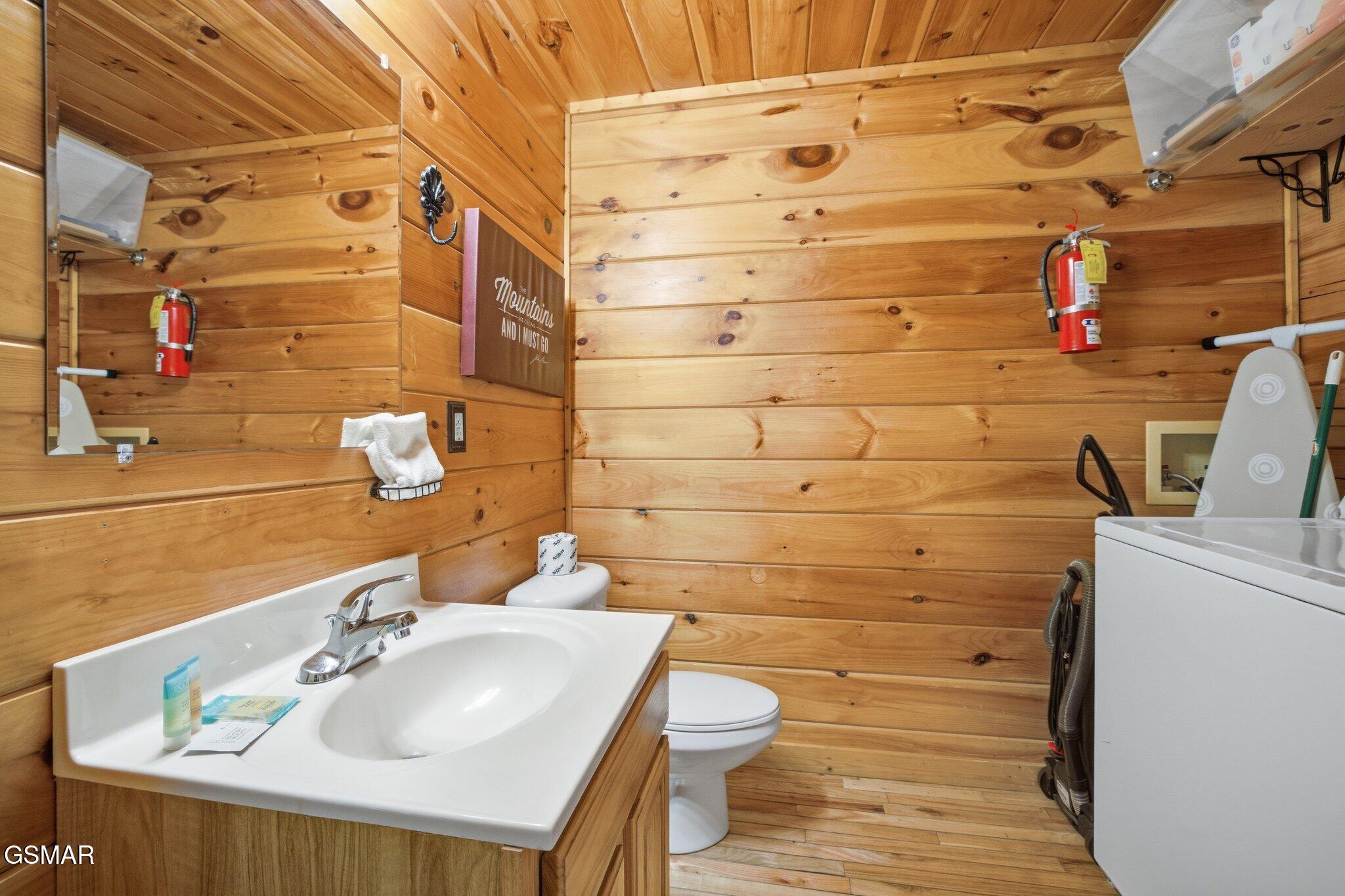 536 Forest Springs Drive Gatlinburg TN 37738