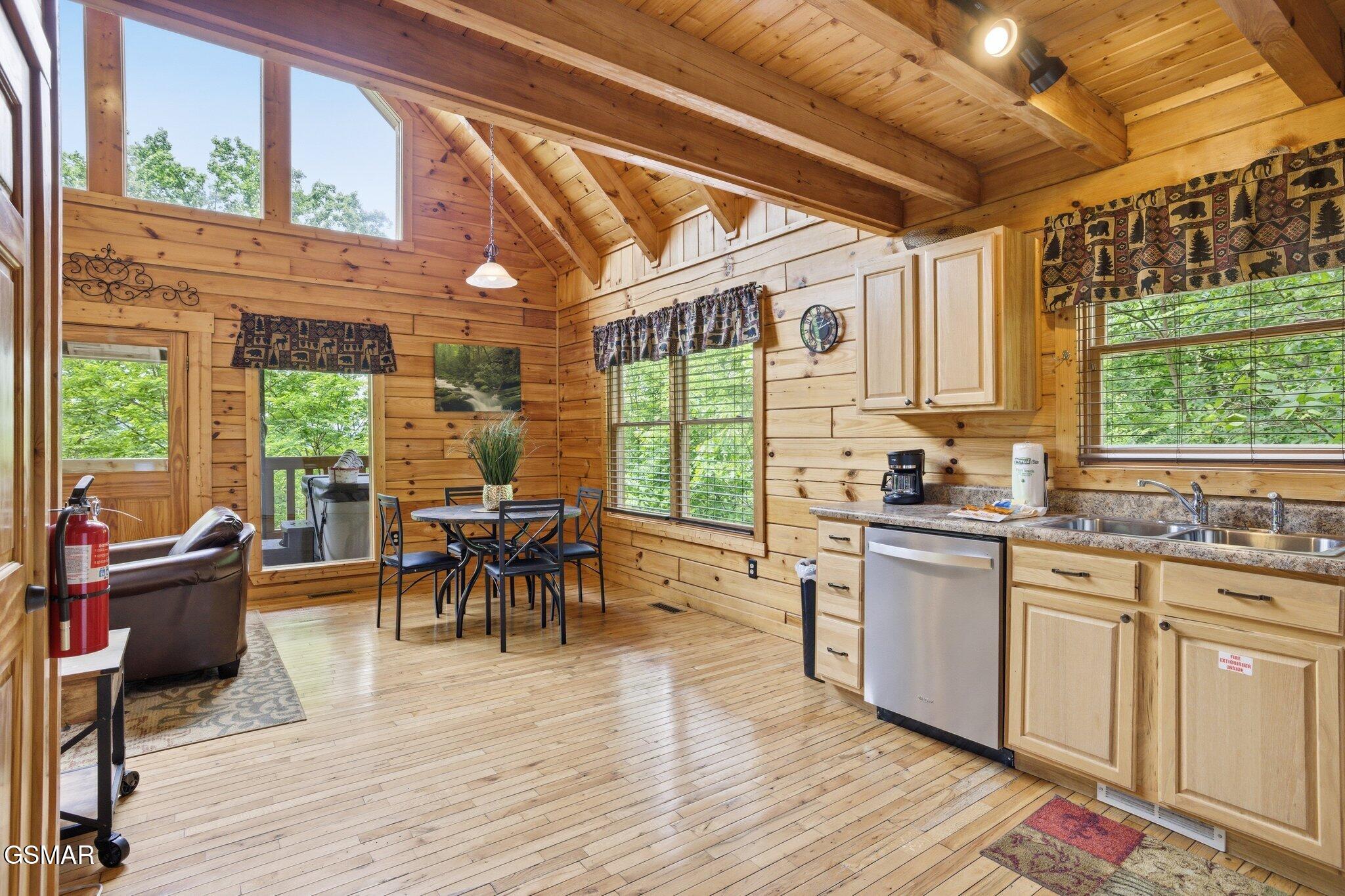 536 Forest Springs Drive Gatlinburg TN 37738
