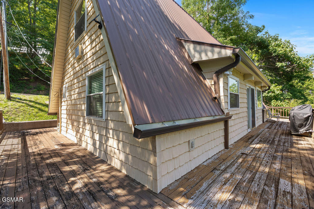 1105 Lower Alpine Way Gatlinburg TN 37738