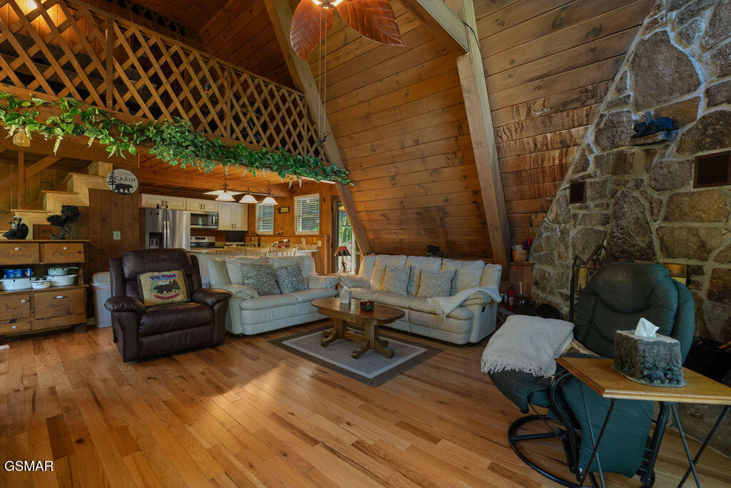 1105 Lower Alpine Way Gatlinburg TN 37738