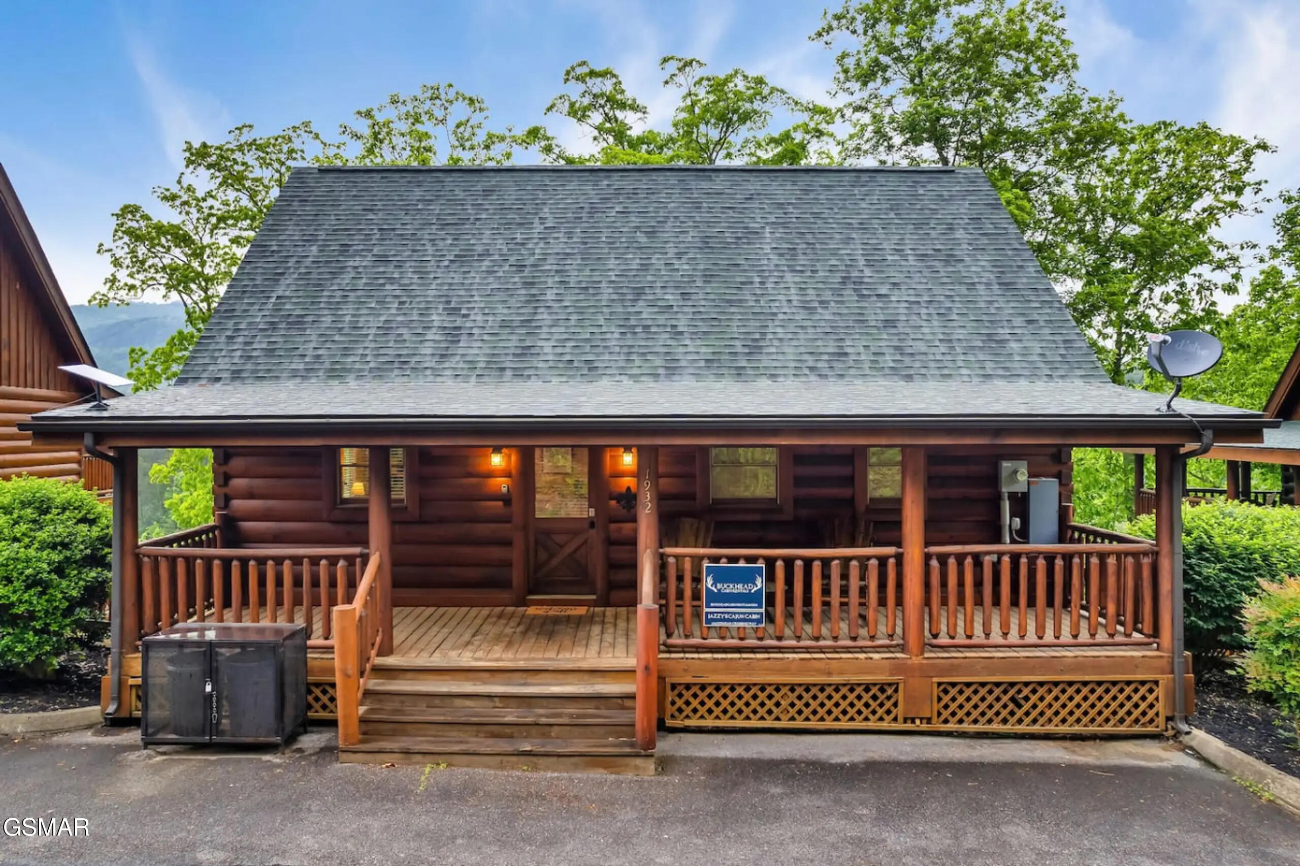 1932 Cougar Crossing Way Sevierville TN 37862