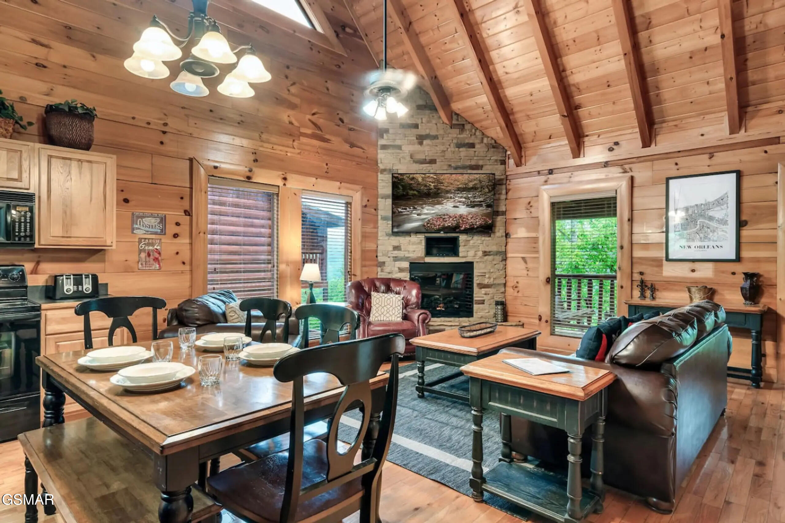 1932 Cougar Crossing Way Sevierville TN 37862