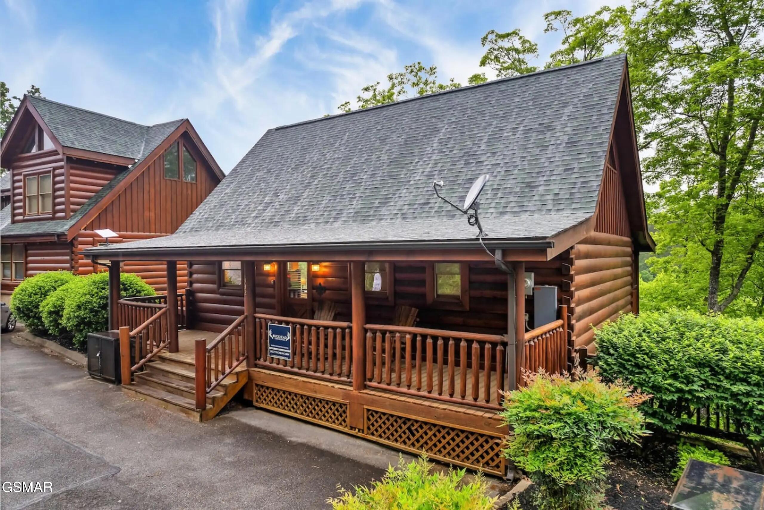 1932 Cougar Crossing Way Sevierville TN 37862