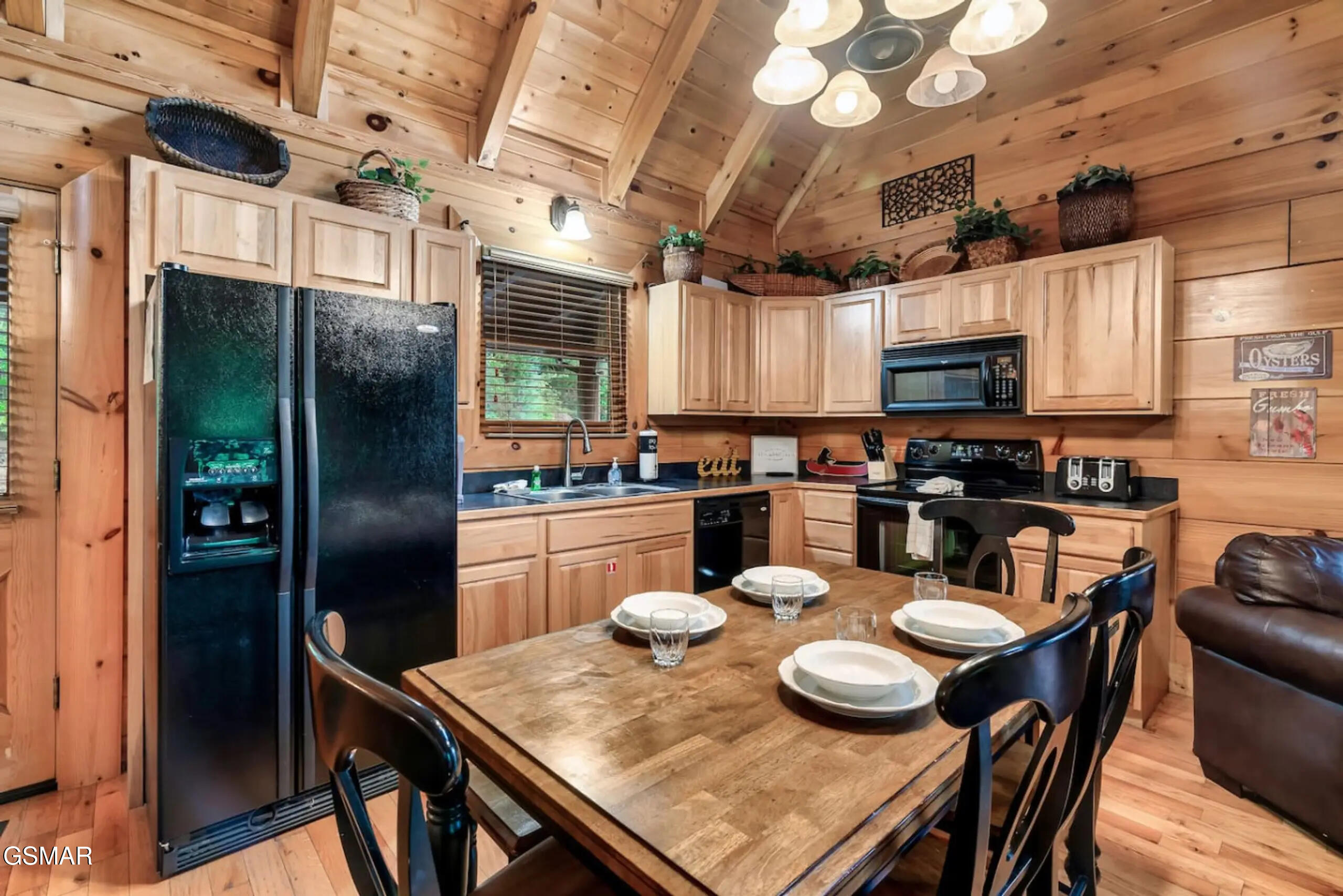 1932 Cougar Crossing Way Sevierville TN 37862
